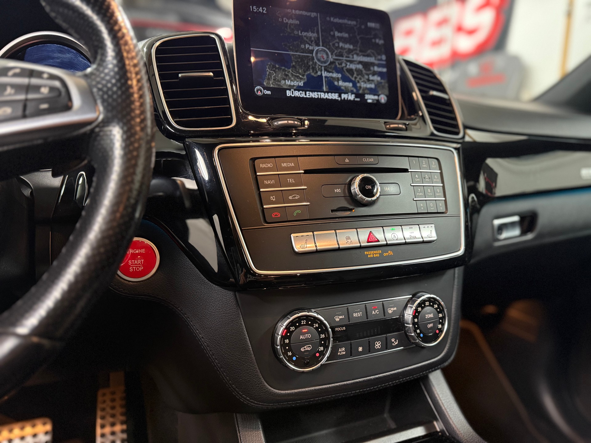 MERCEDES-BENZ GLE 350 d 4Matic 9G-Tronic-image-15