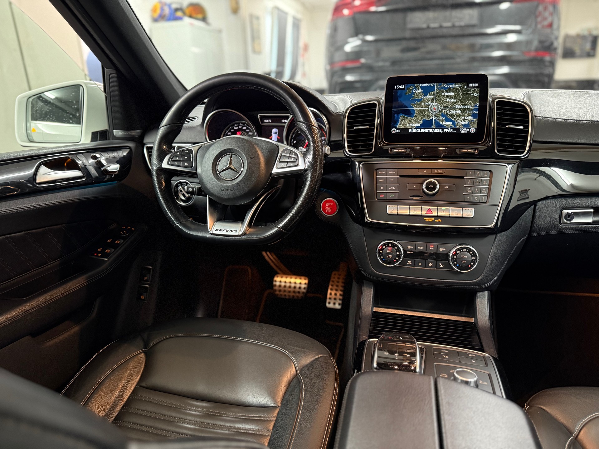 MERCEDES-BENZ GLE 350 d 4Matic 9G-Tronic-image-4