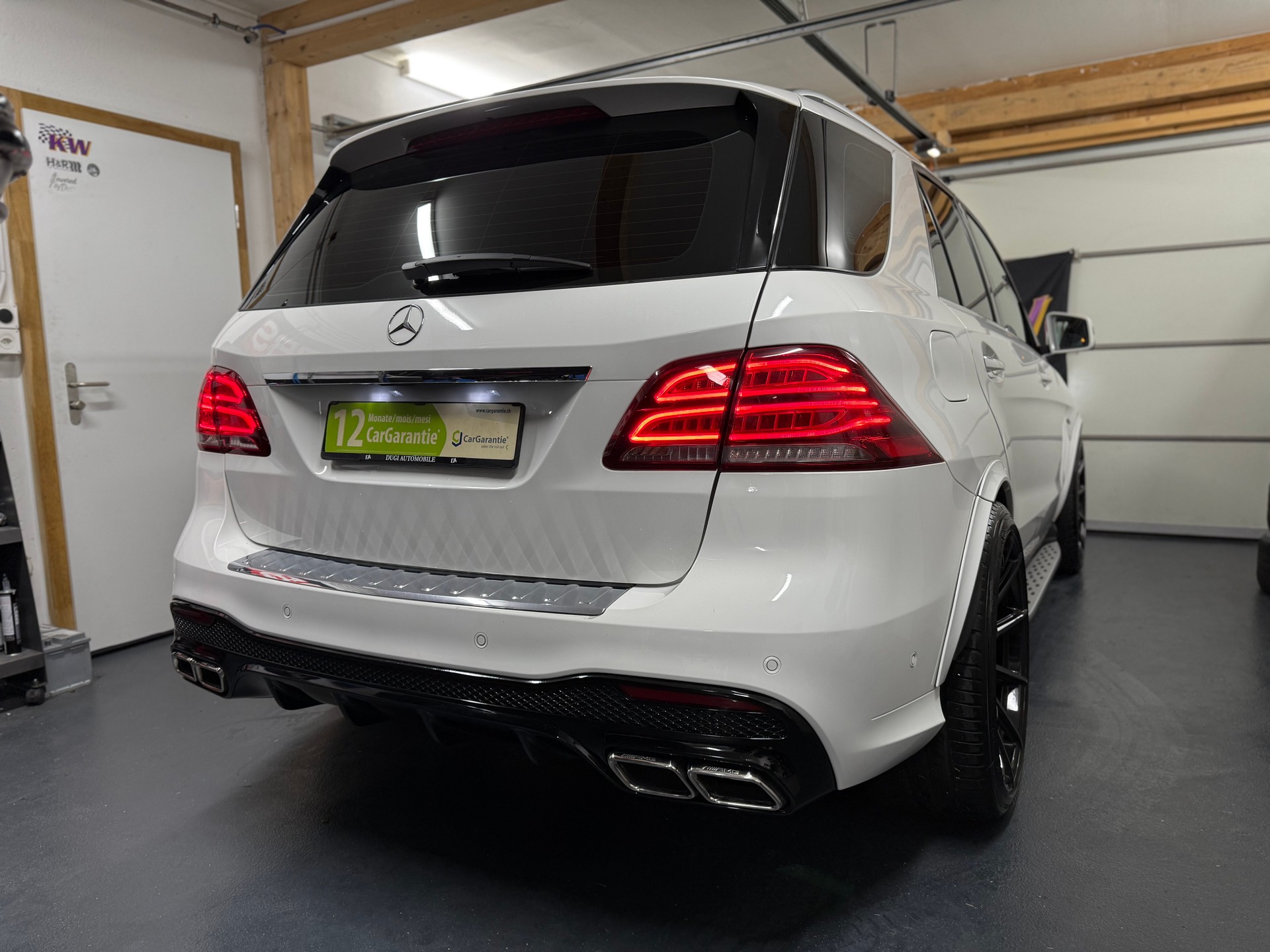MERCEDES-BENZ GLE 350 d 4Matic 9G-Tronic-showroom-element-2