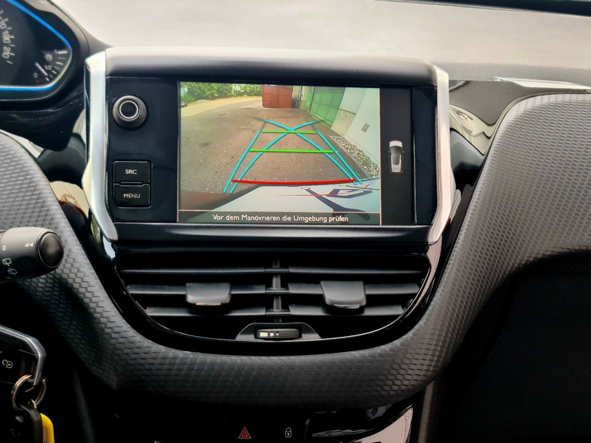 PEUGEOT 2008 1.2 PureTech Active EAT6-image-23