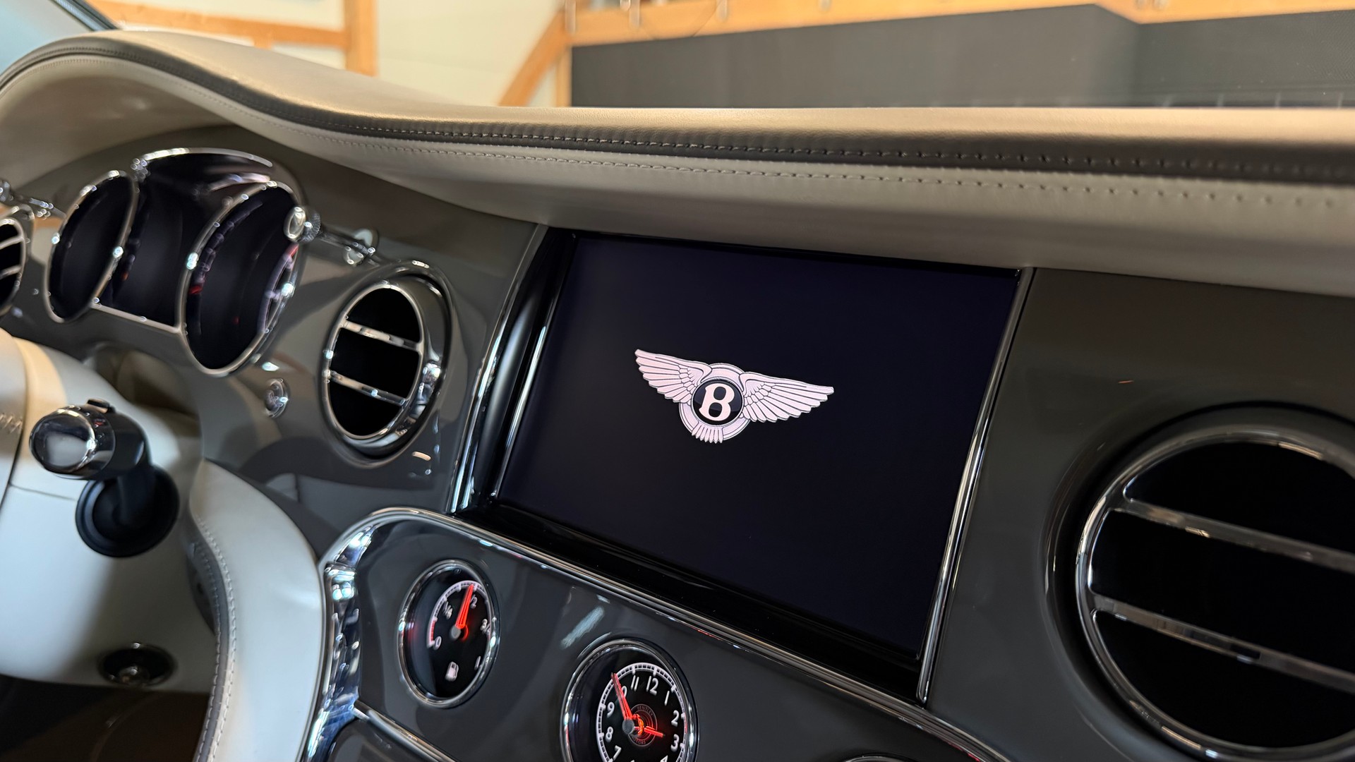 BENTLEY Mulsanne Speed-image-9