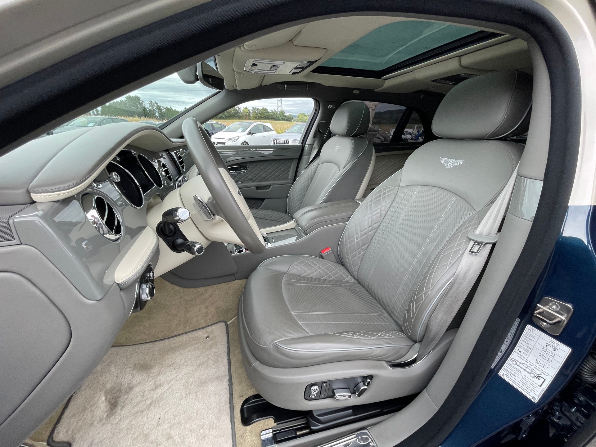 BENTLEY Mulsanne Speed*1 of 50-image-11