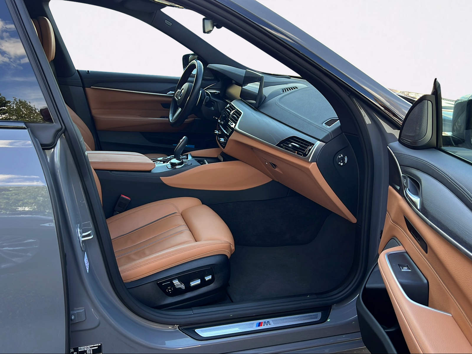 BMW 640i GT xDrive 48V M Sport Steptronic-image-3