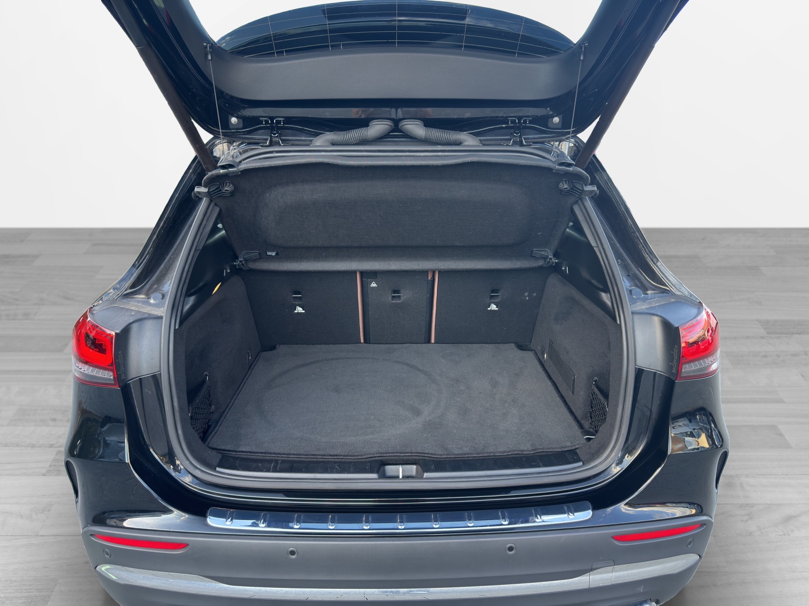 MERCEDES-BENZ GLA 200 Style 7G-DCT-image-15