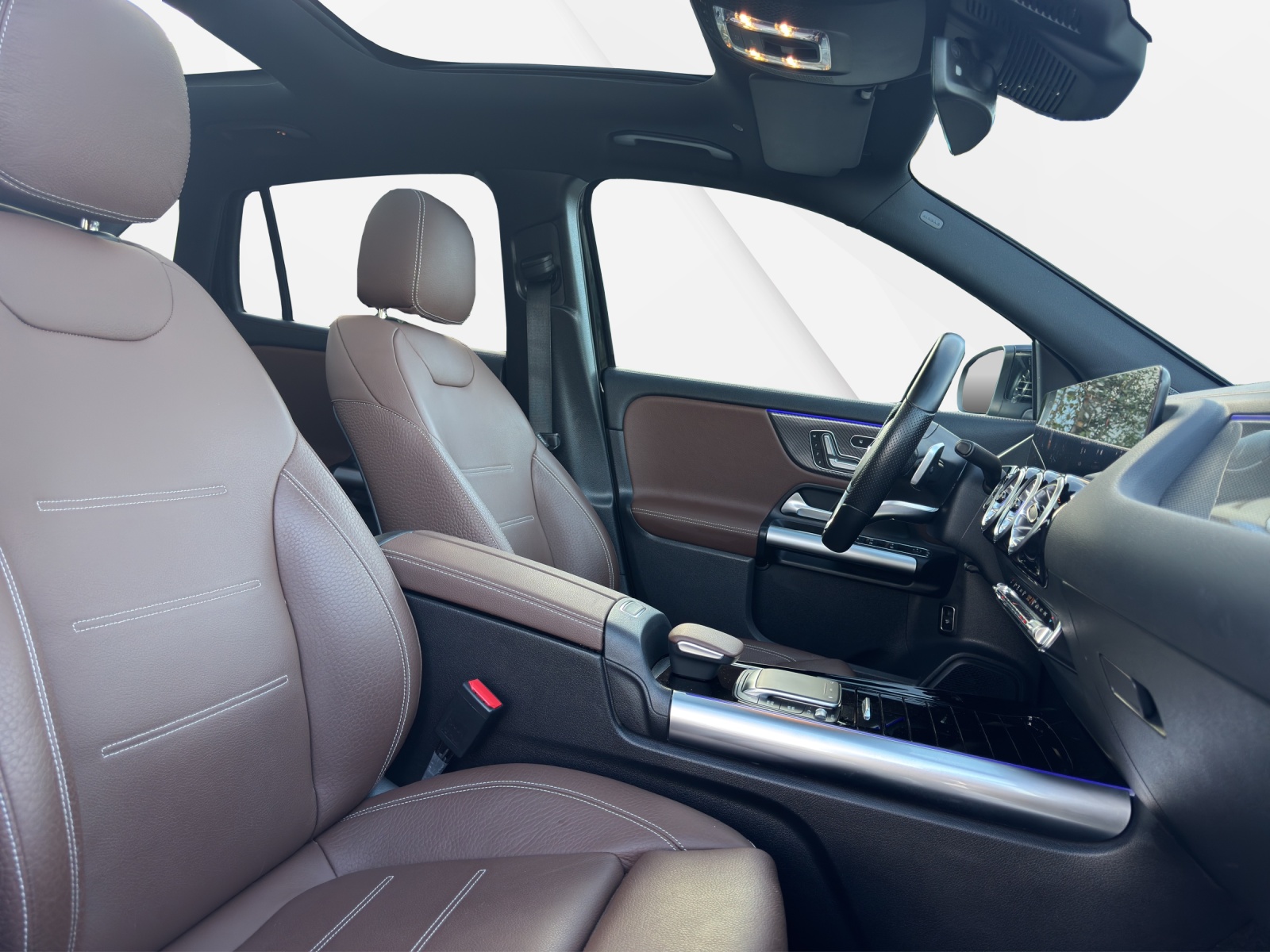MERCEDES-BENZ GLA 200 Style 7G-DCT-image-13