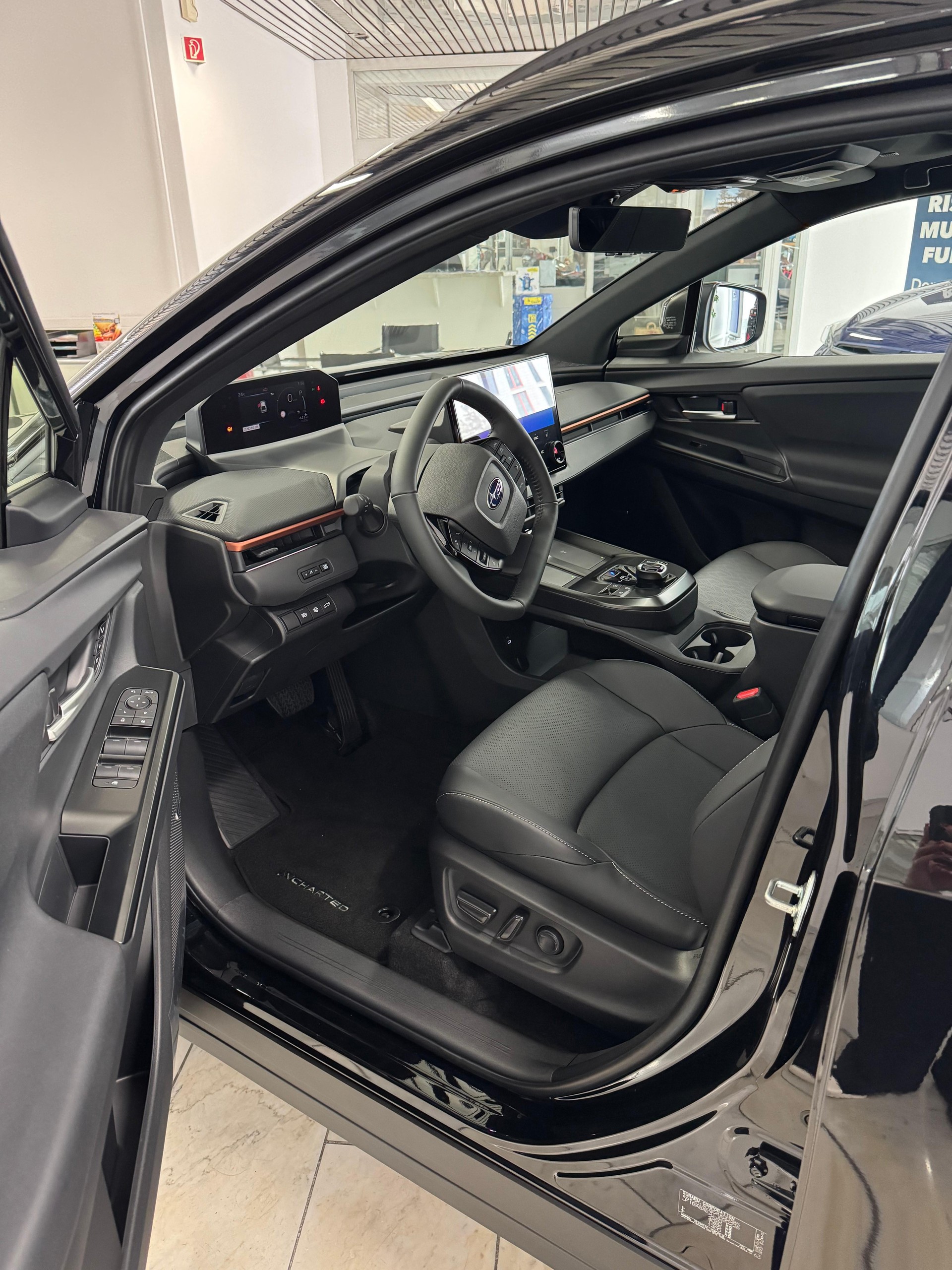 SUBARU Uncharted eV Luxury AWD-image-9