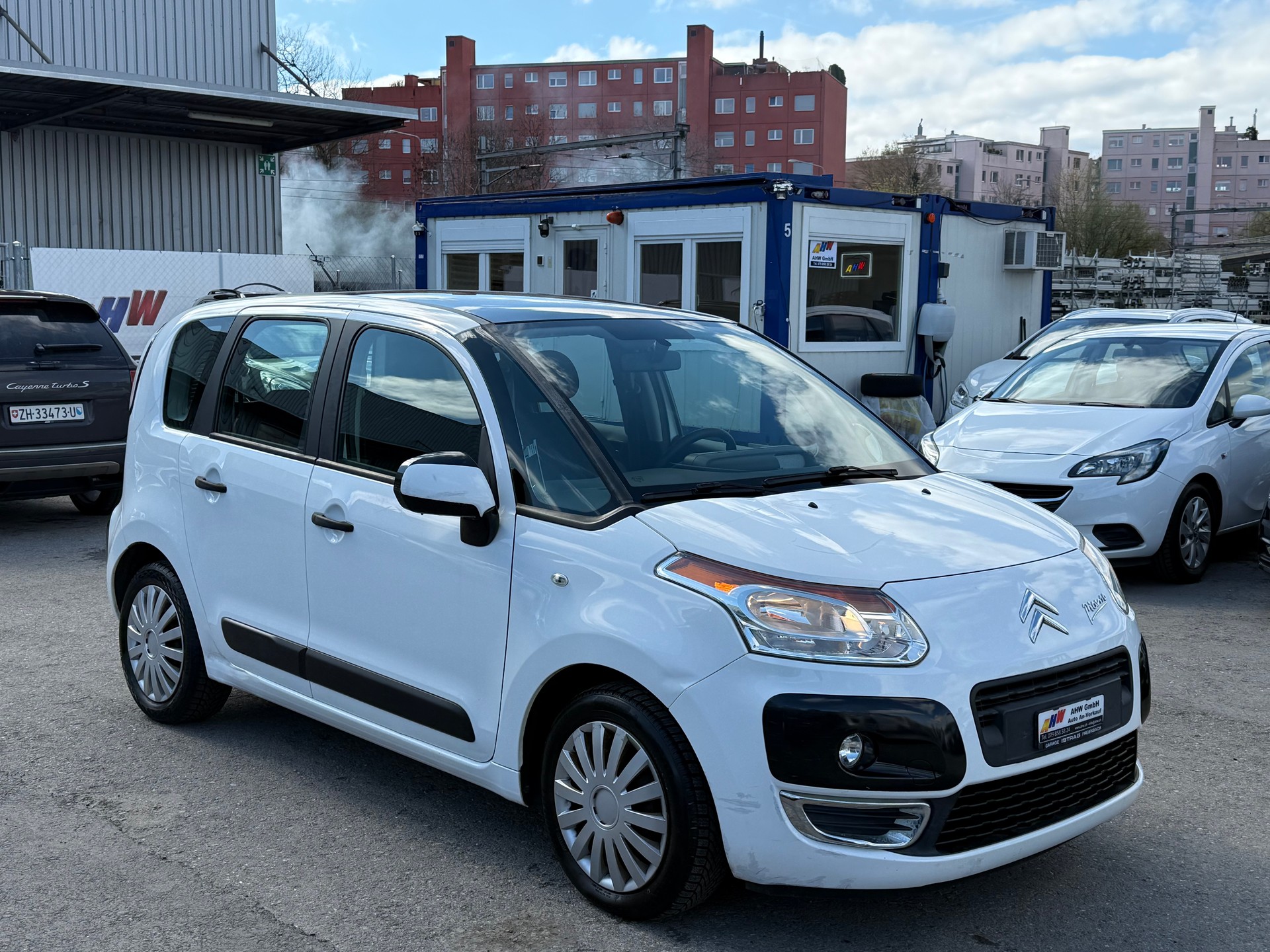 CITROEN C3 Picasso 1.6i 16V Chic (SX) / Frisch ab MFK / 1.Hand / Klimaanlage / PDC-image-2