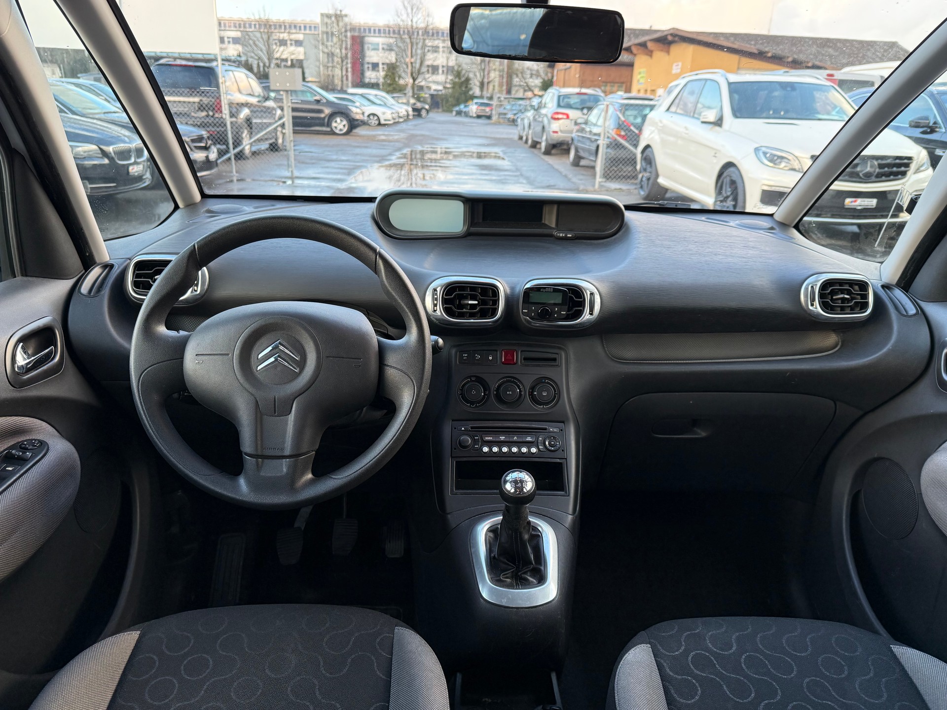 CITROEN C3 Picasso 1.6i 16V Chic (SX) / Frisch ab MFK / 1.Hand / Klimaanlage / PDC-image-7