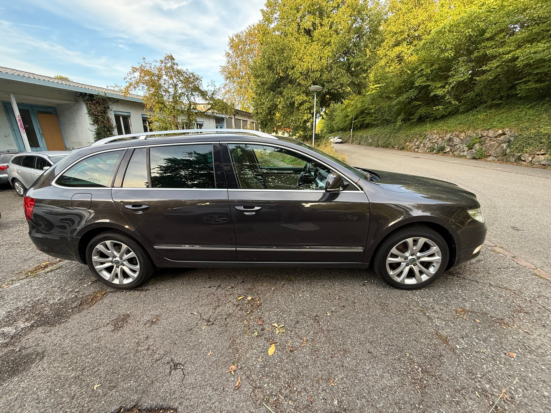 SKODA Superb Combi 2.0 TDi Ambition 4x4 DSG-image-2
