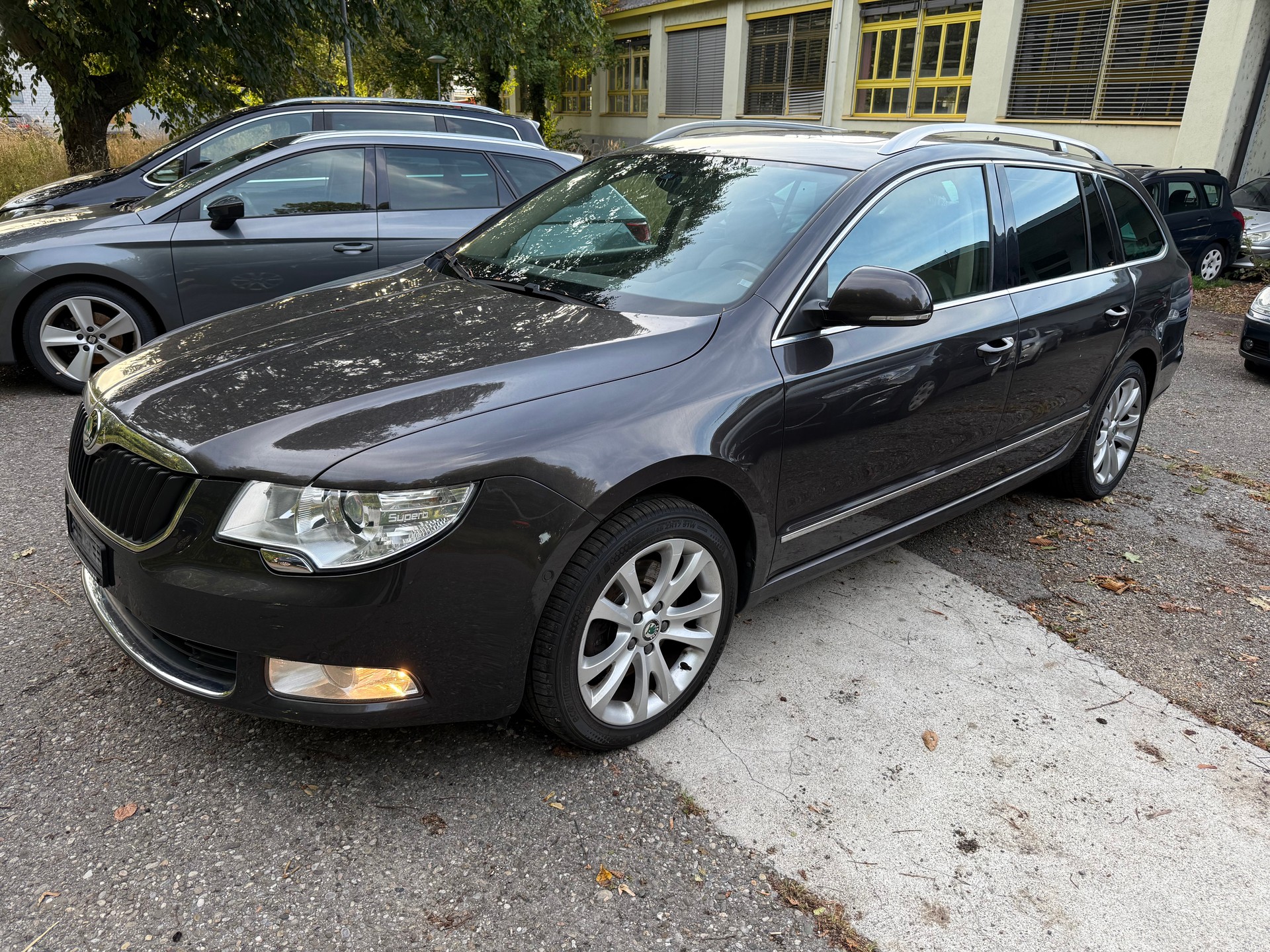 SKODA Superb Combi 2.0 TDi Ambition 4x4 DSG-image-7