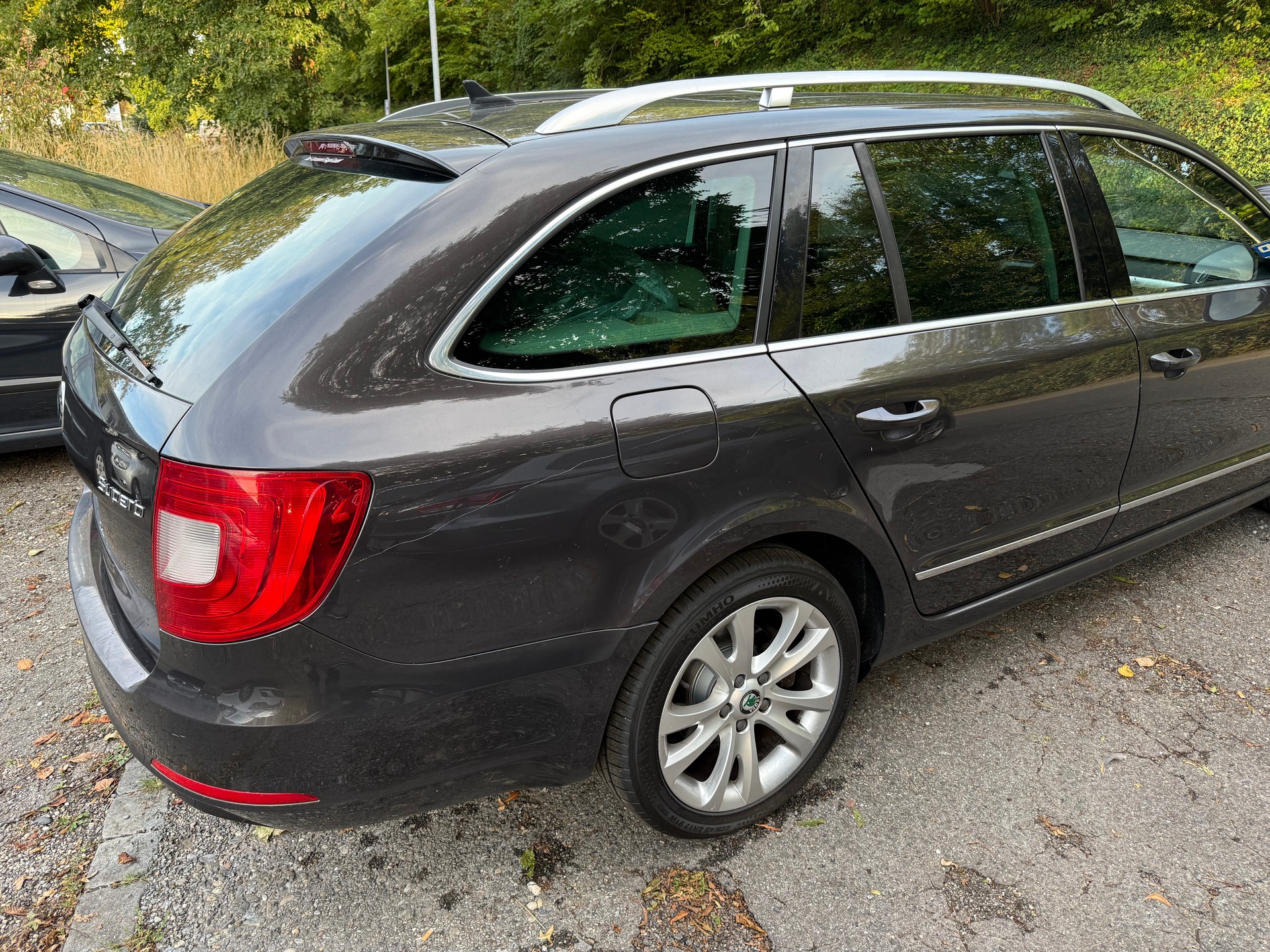 SKODA Superb Combi 2.0 TDi Ambition 4x4 DSG-image-3