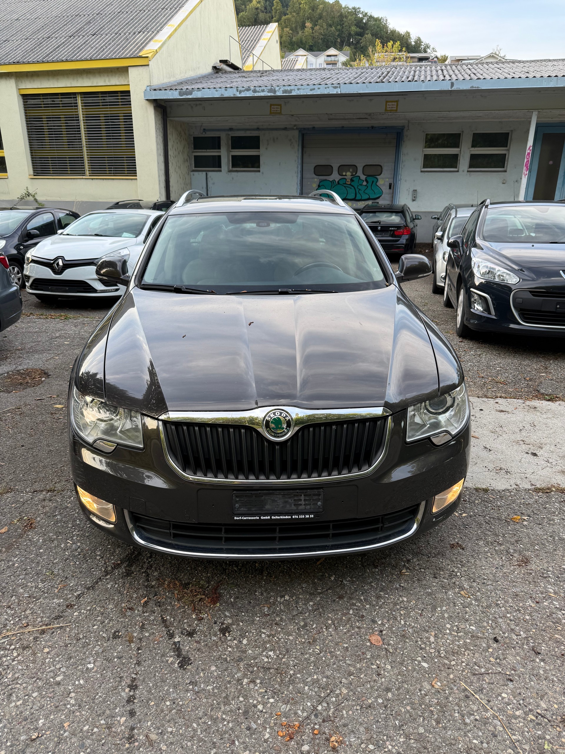 SKODA Superb Combi 2.0 TDi Ambition 4x4 DSG-image-0
