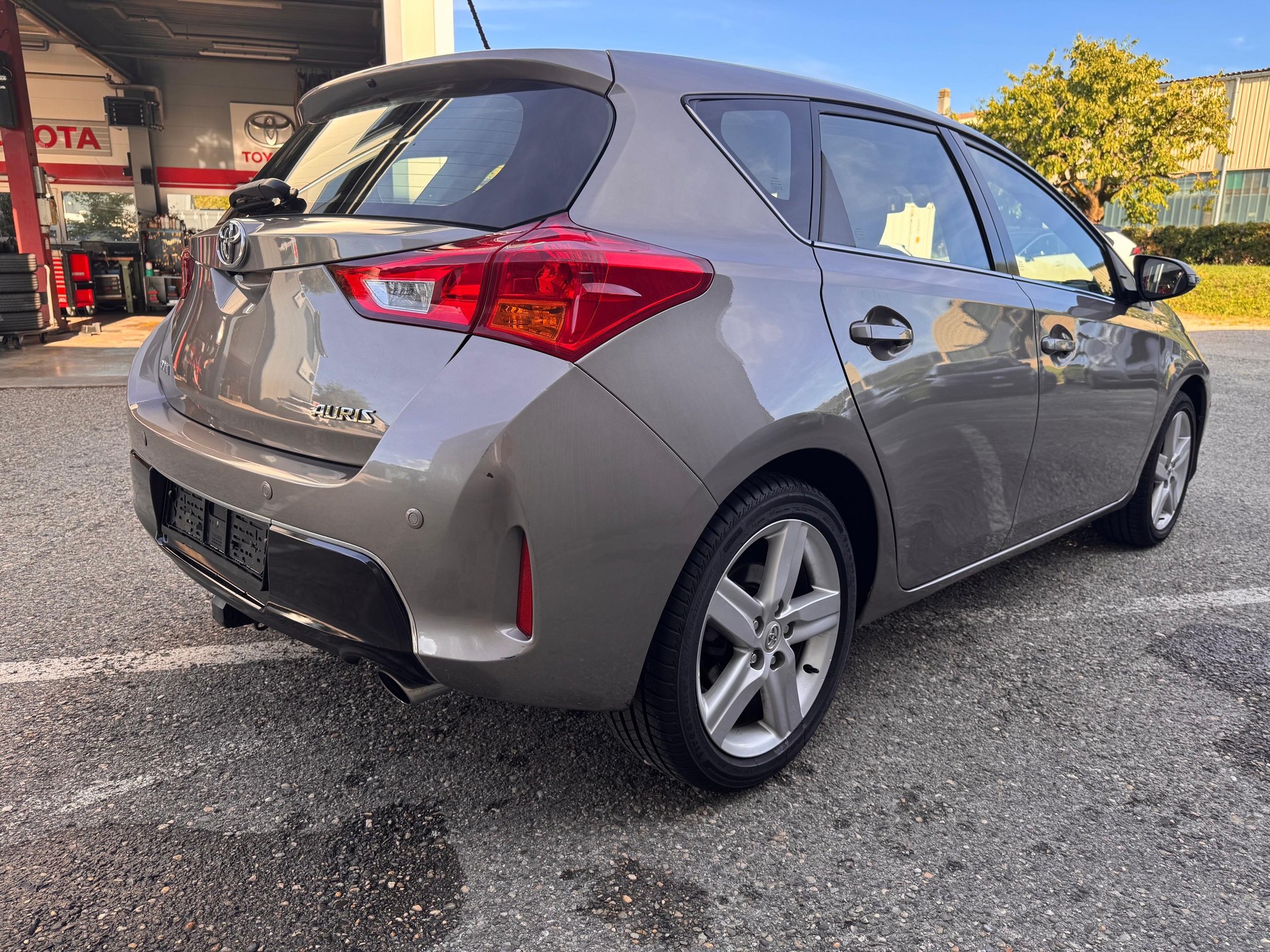 TOYOTA Auris 1.6 VMa Linea Sol-image-1