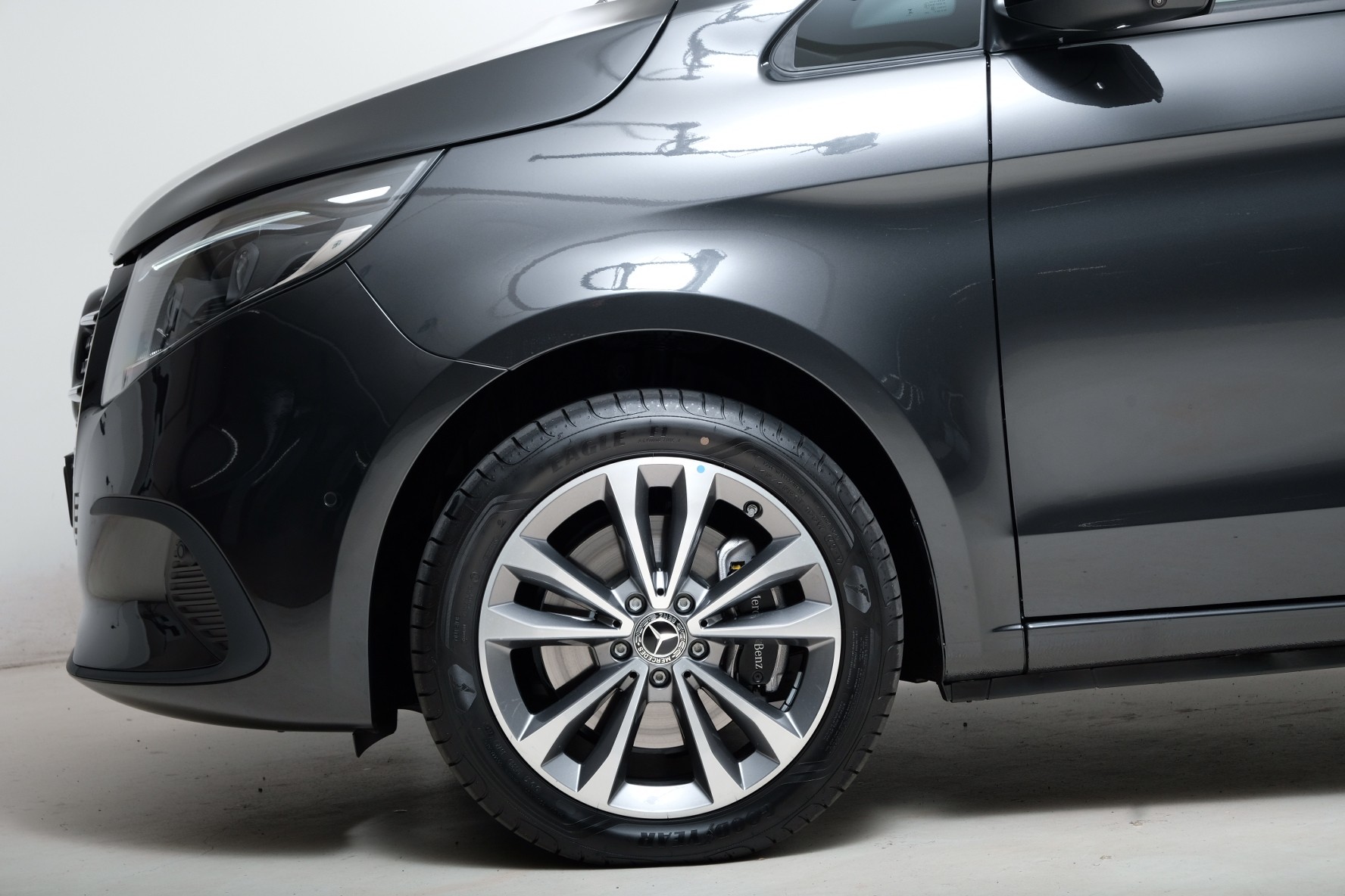 MERCEDES-BENZ V 250 d lang 4Matic Trend W447-image-2