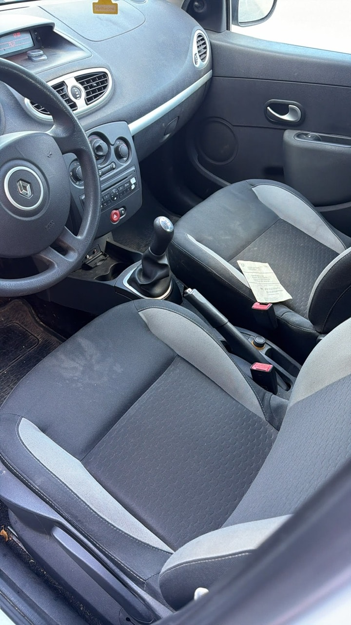 RENAULT Clio 1.2 16V Turbo S-image-6