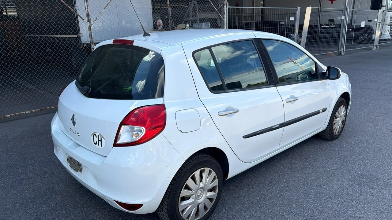 RENAULT Clio 1.2 16V Turbo S-image-5