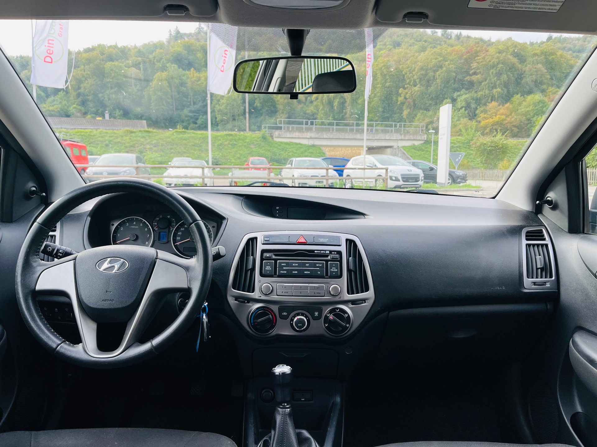 HYUNDAI i20 1.2 Comfort-image-5