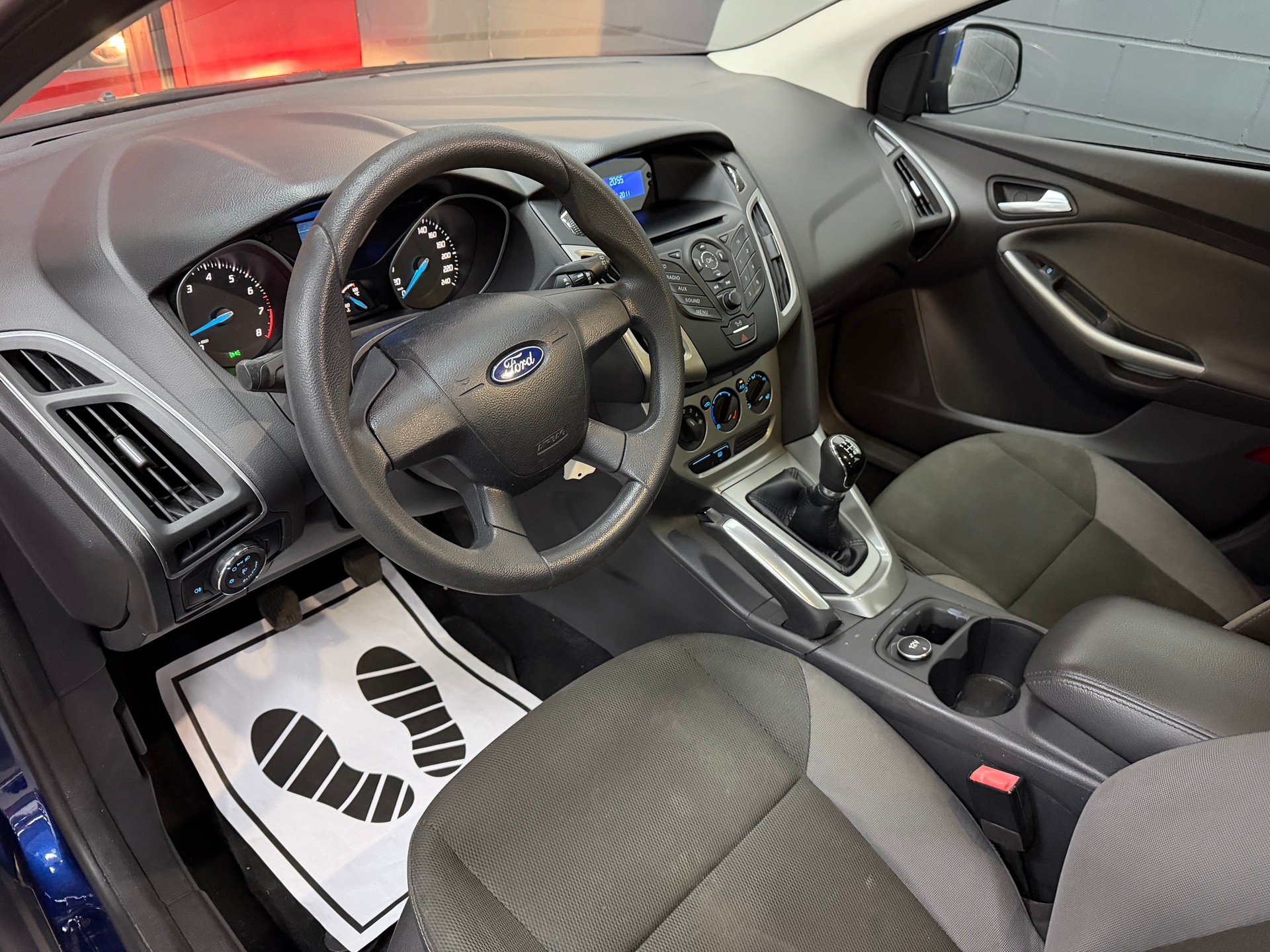FORD Focus 1.6i VCT Trend //NEU AB MFK!-image-8