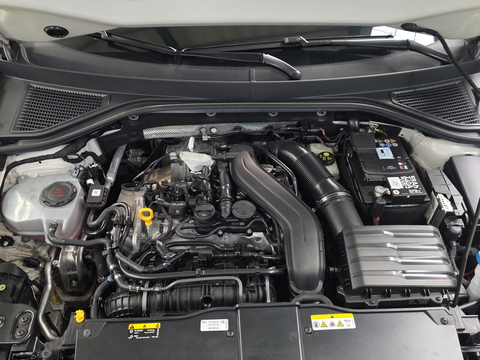 VW T-Roc 1.5 TSI EVO R-Line DSG-image-15