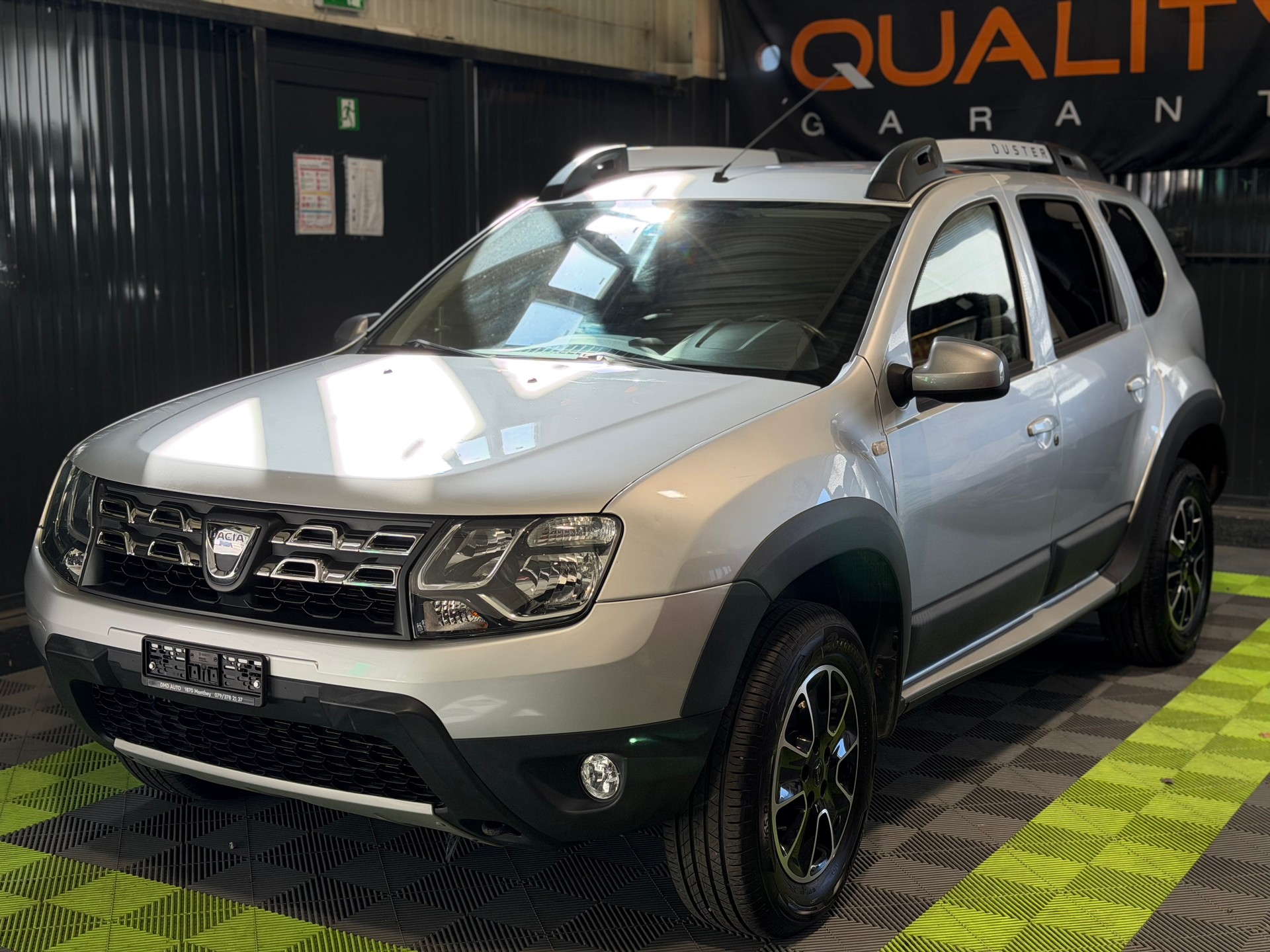 DACIA Duster 1.2 T Urban Explorer 4x4-image-0