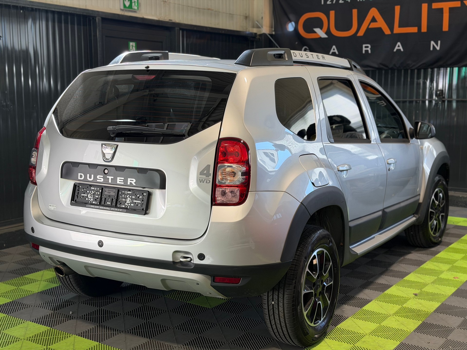 DACIA Duster 1.2 T Urban Explorer 4x4-image-6