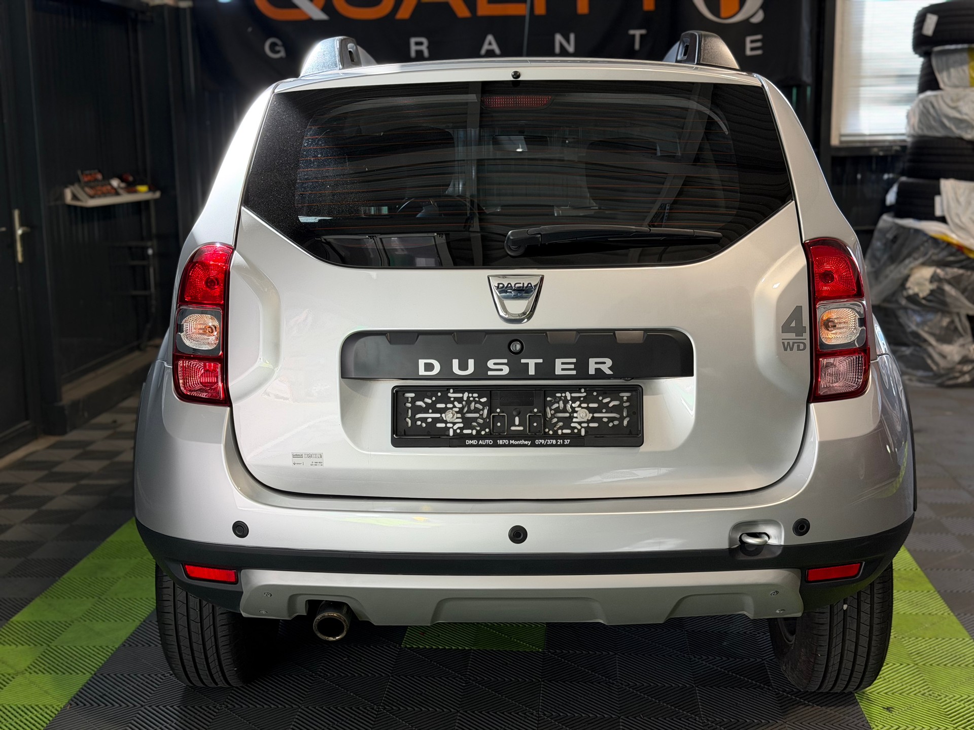 DACIA Duster 1.2 T Urban Explorer 4x4-image-5