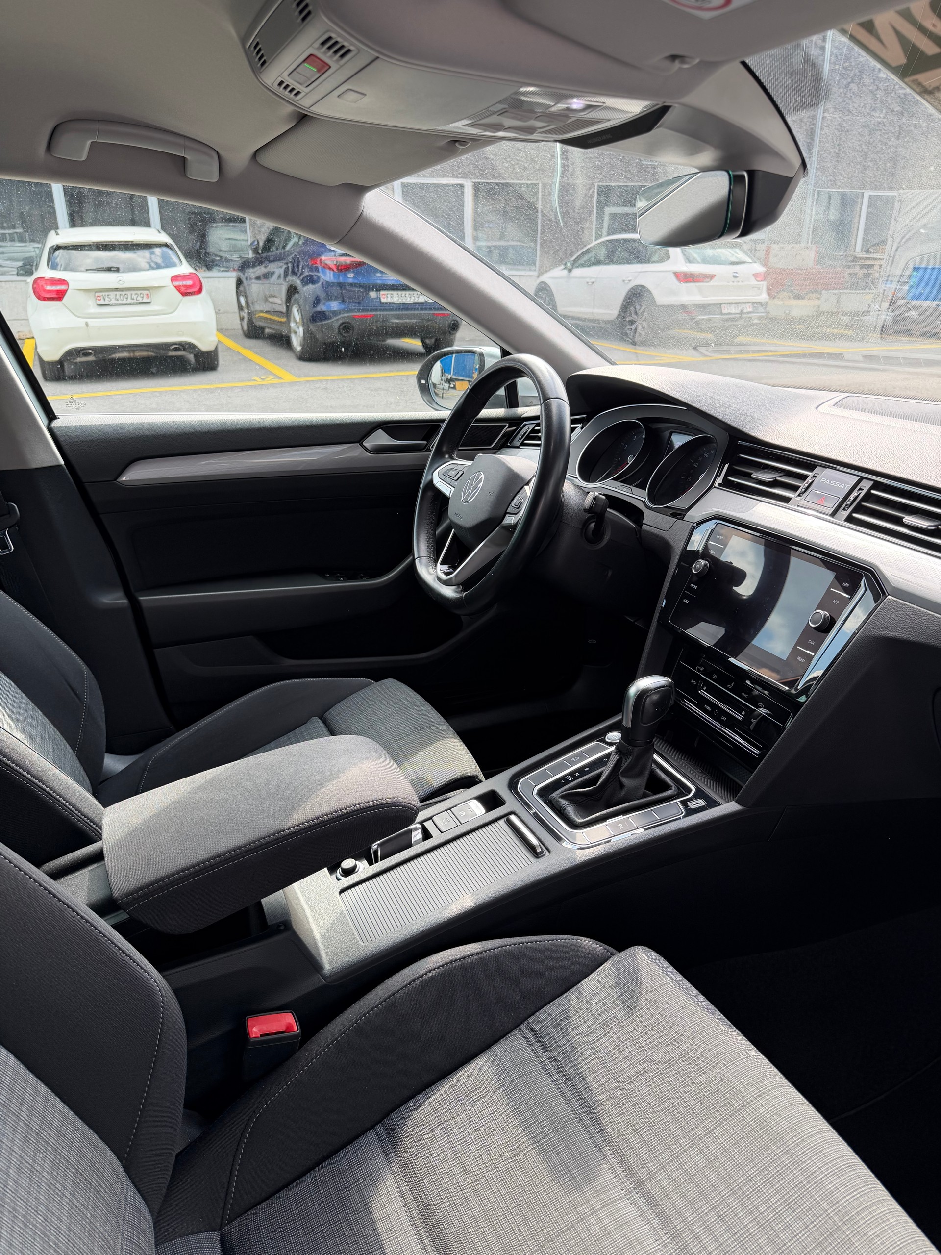 VW 1.5 TSI Business DSG-image-3