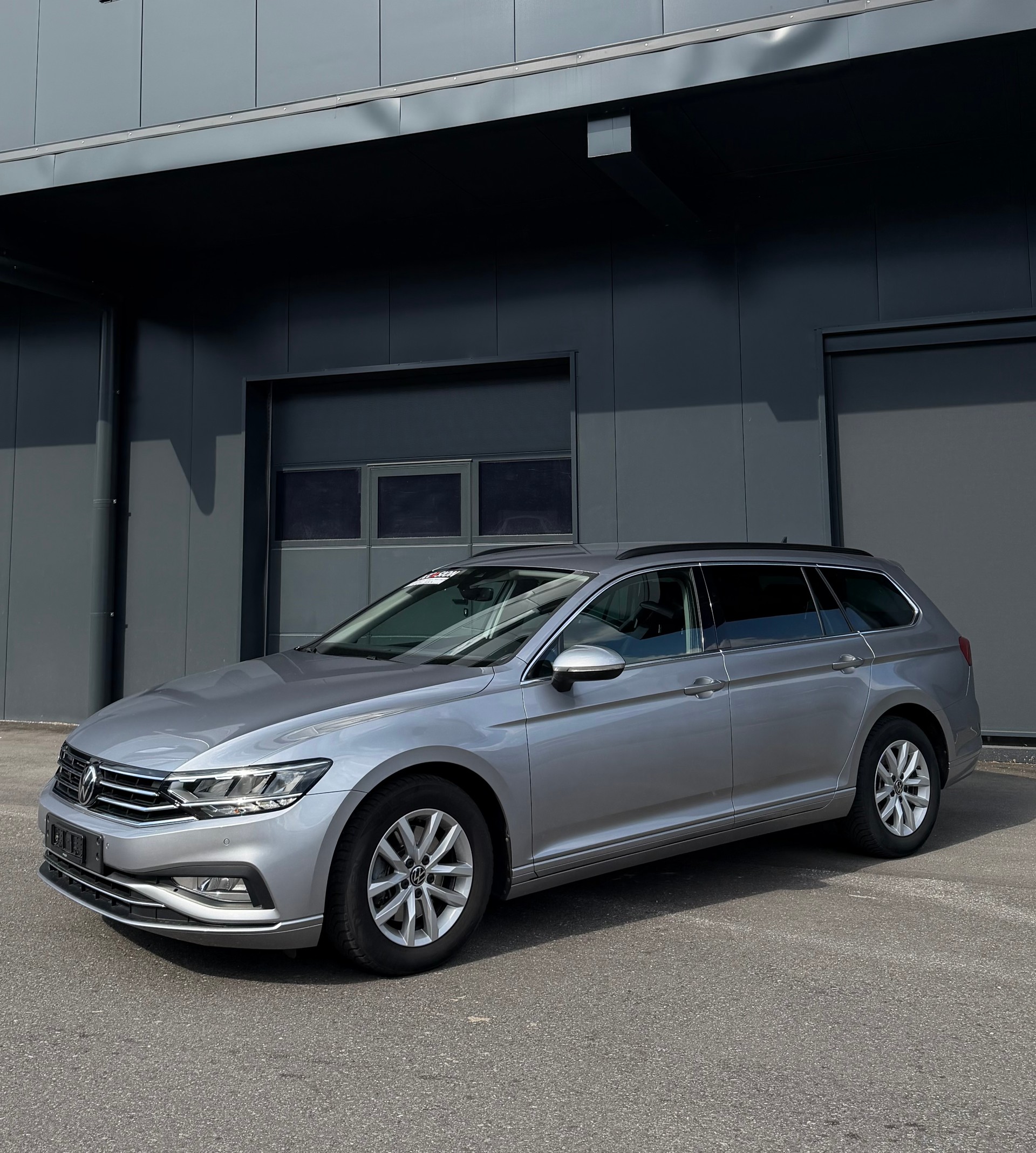 VW 1.5 TSI Business DSG-image-0