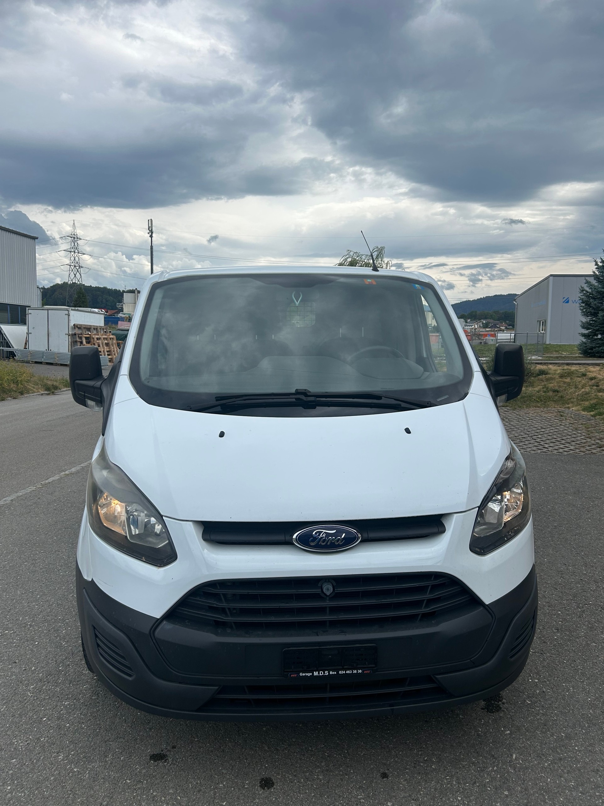 FORD Transit Custom Van 250 L1H1 Startup-image-1