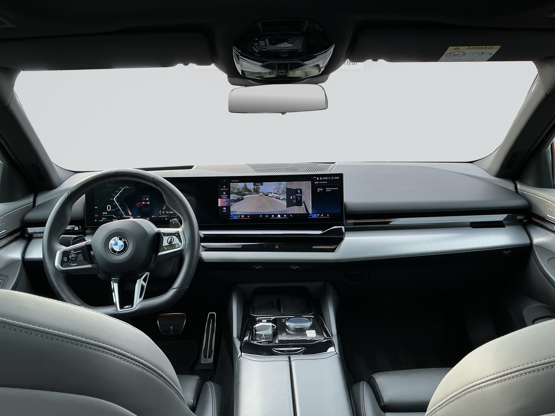 BMW 520d sDrive 48V Touring M Sport Pro Steptronic-image-13