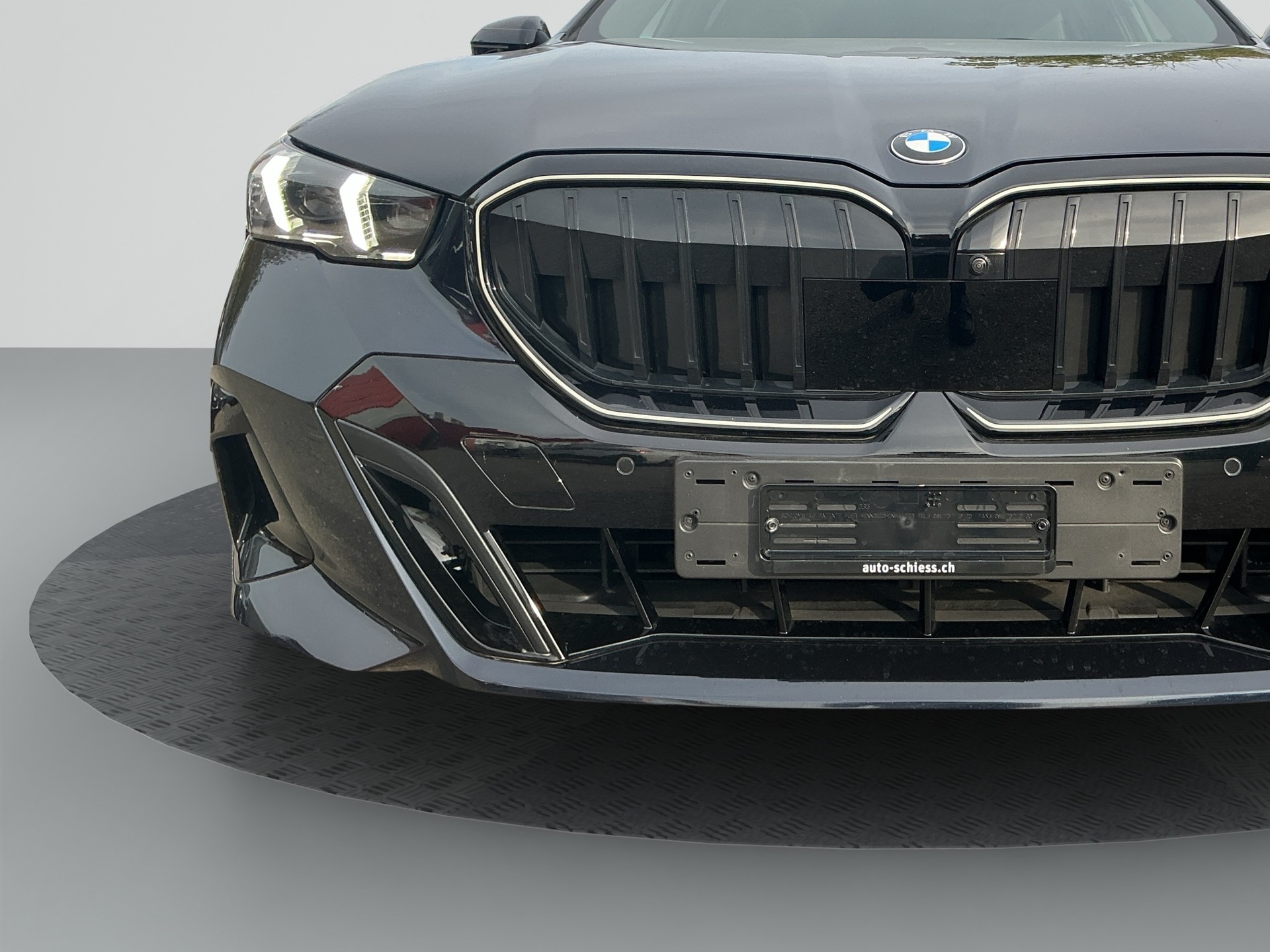 BMW 520d sDrive 48V Touring M Sport Pro Steptronic-image-20