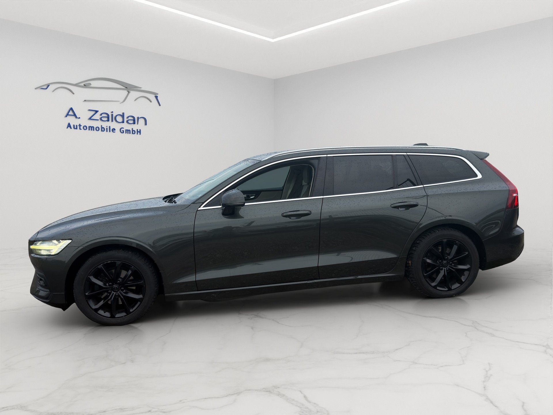 VOLVO V60 D4 AWD Inscription Geartronic-image-4