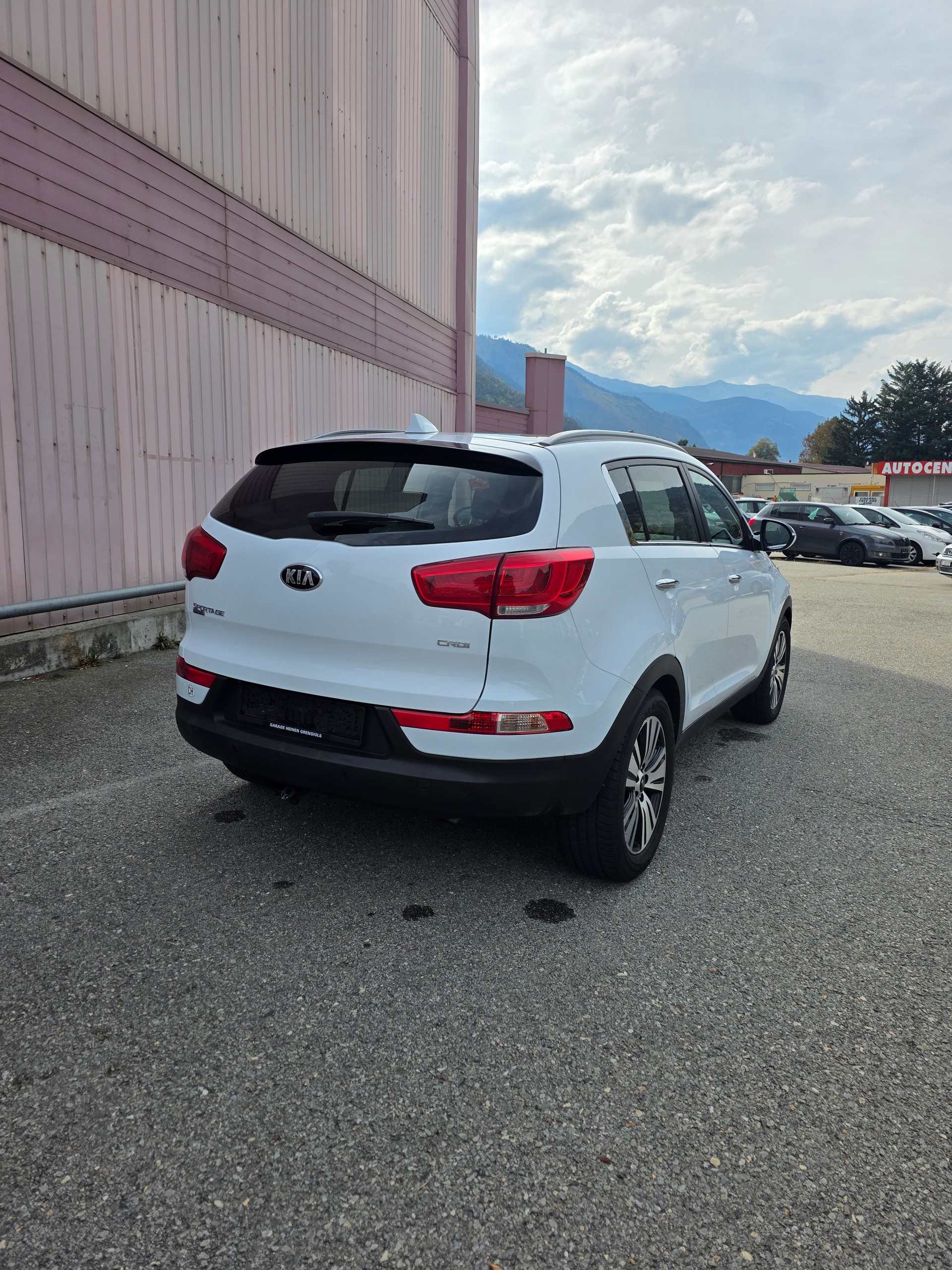 KIA Sportage 2.0 CRDi Style 4WD Automatic-image-7