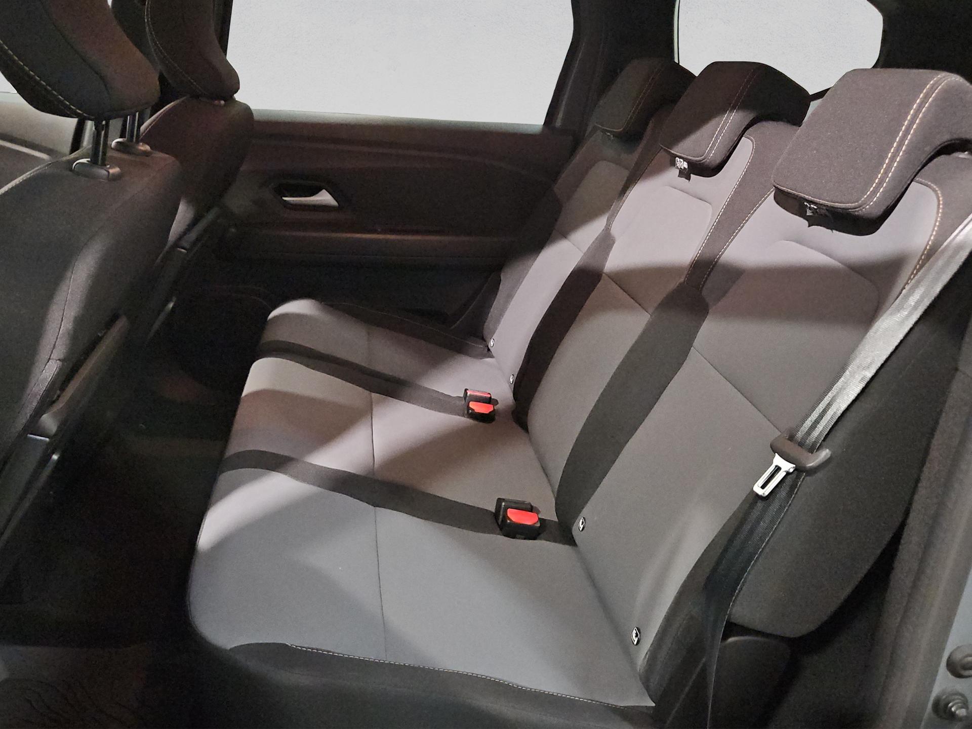 DACIA Jogger HEV 140 Extreme-image-14