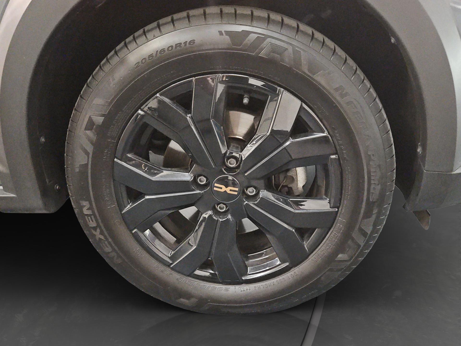DACIA Jogger HEV 140 Extreme-image-17