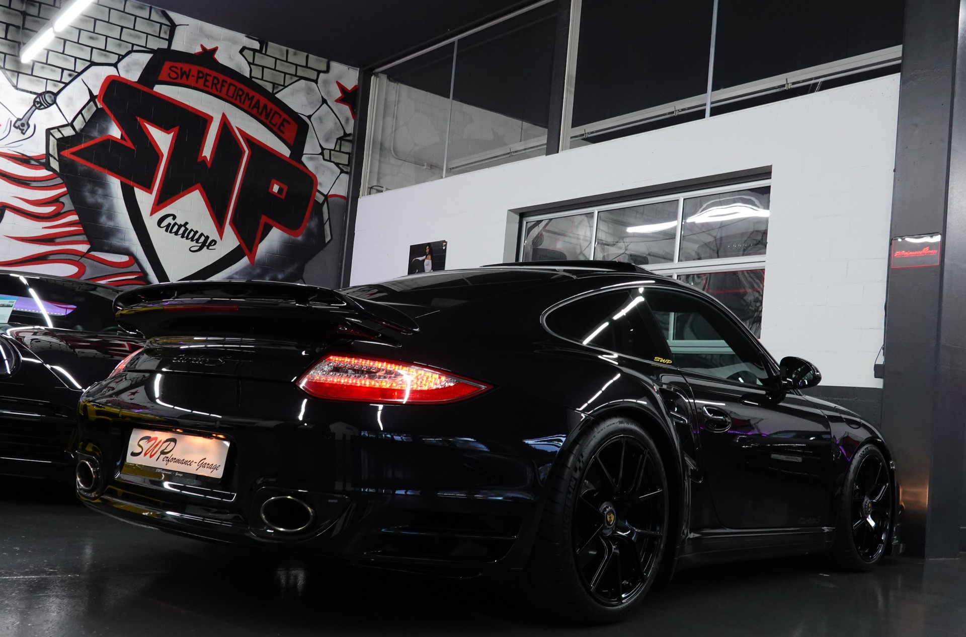 PORSCHE 911 TURBO S 997.2 PDK BLACK CH-FZ AKRAPOVIC KW-V3-image-26