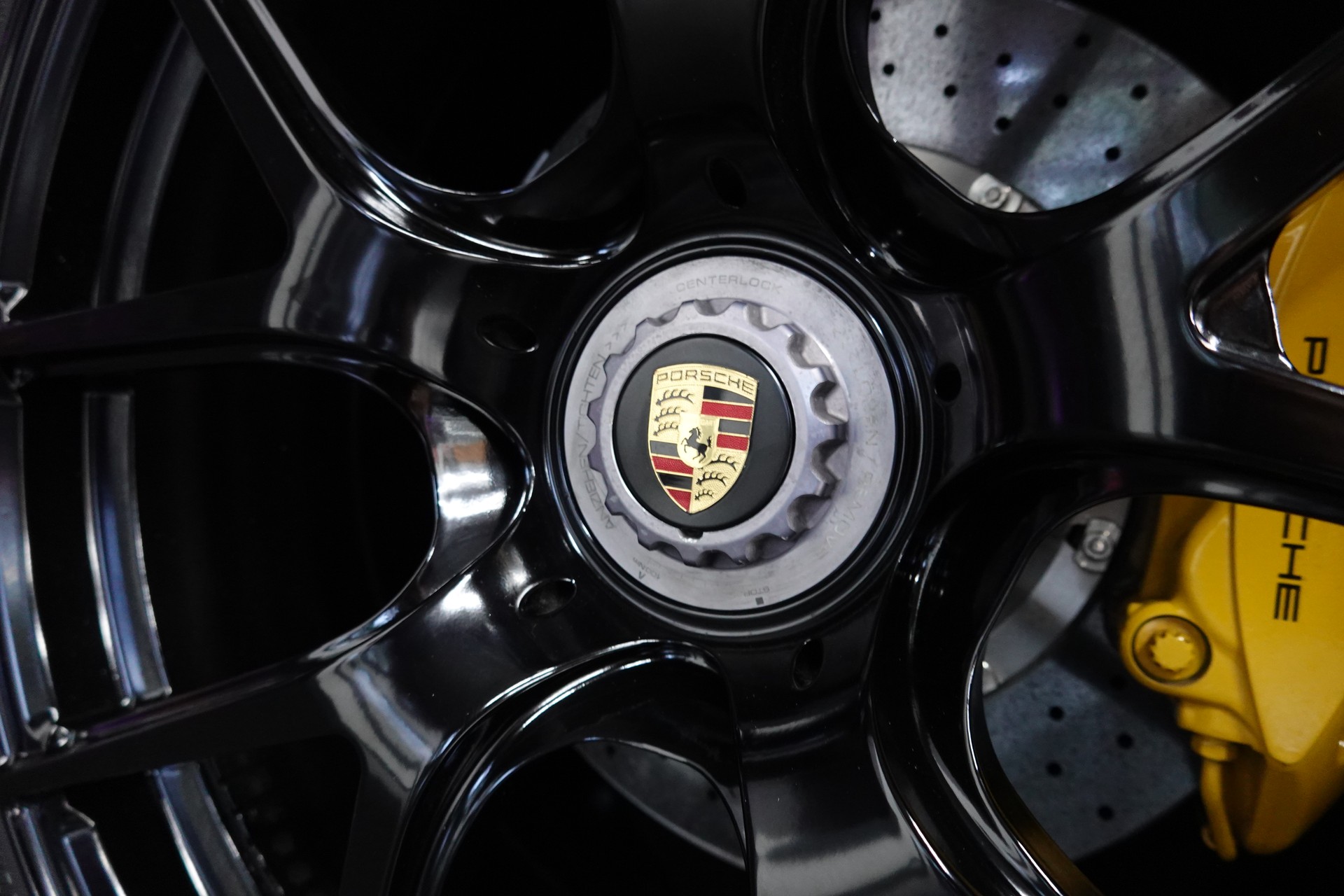 PORSCHE 911 TURBO S 997.2 PDK BLACK CH-FZ AKRAPOVIC KW-V3-image-24