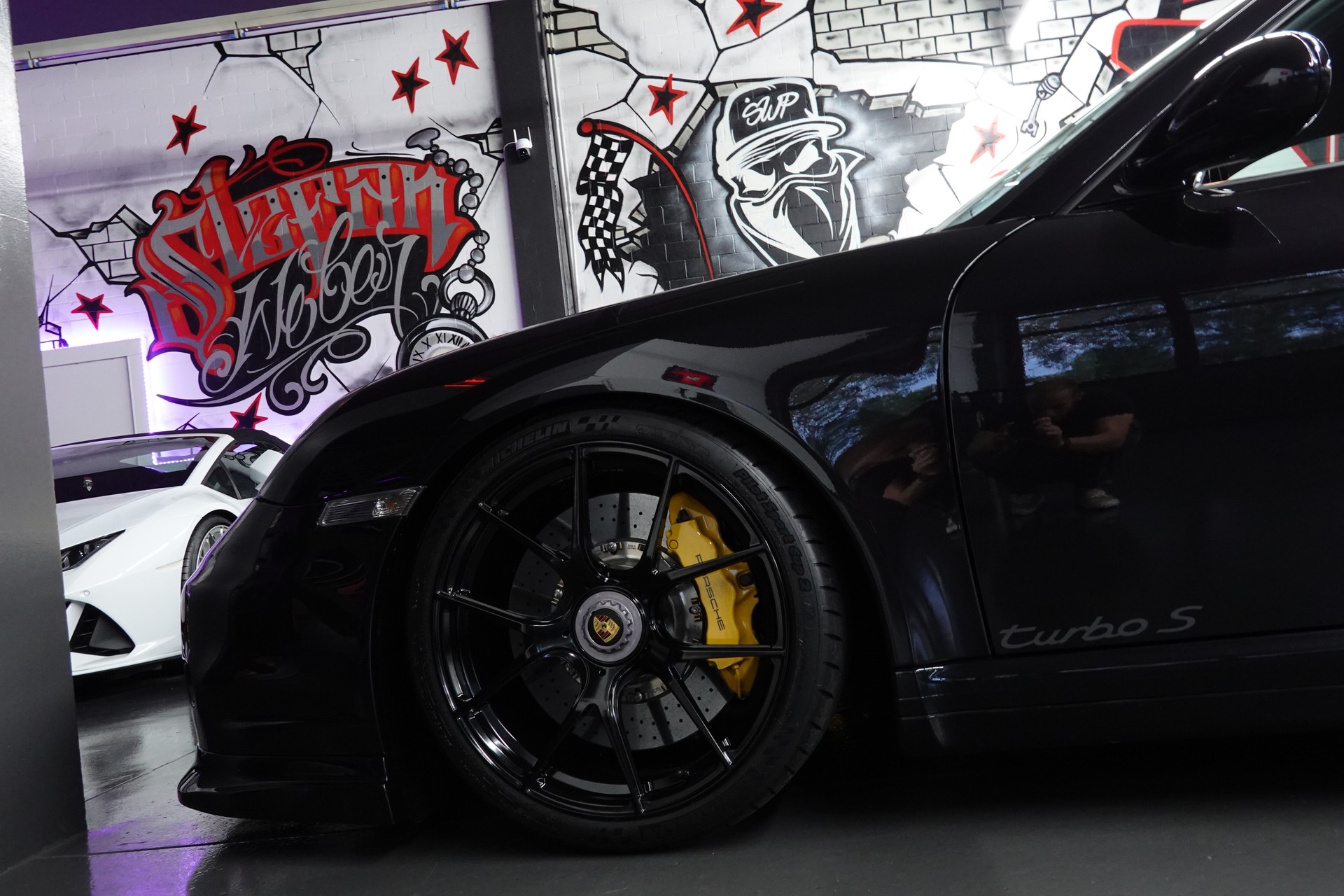 PORSCHE 911 TURBO S 997.2 PDK BLACK CH-FZ AKRAPOVIC KW-V3-image-9