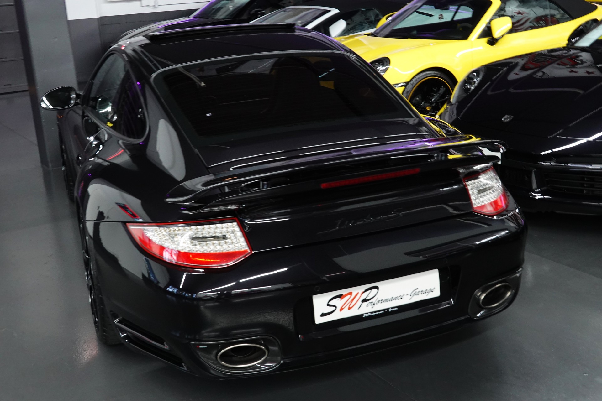 PORSCHE 911 TURBO S 997.2 PDK BLACK CH-FZ AKRAPOVIC KW-V3-image-10