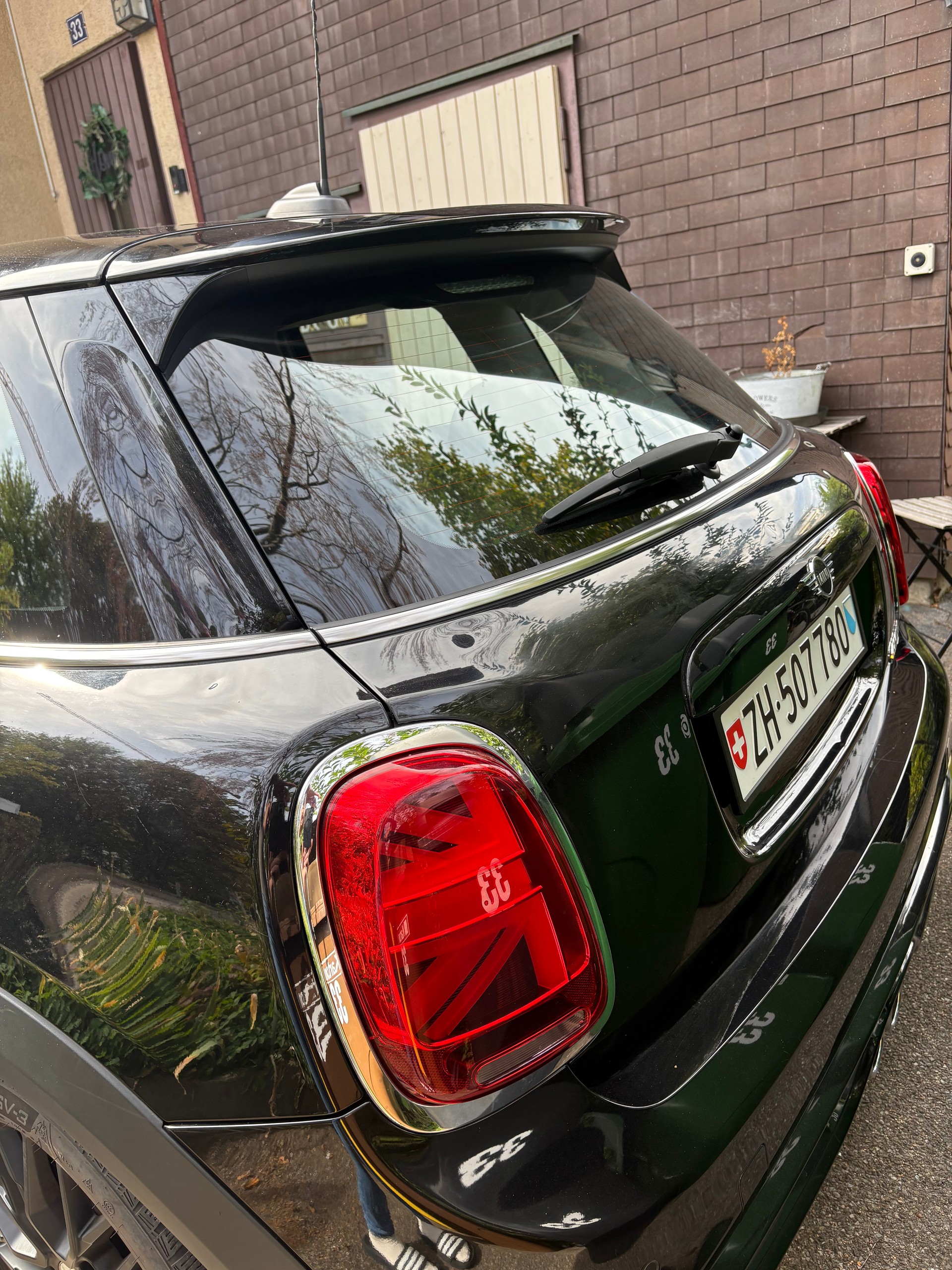MINI S-image-1