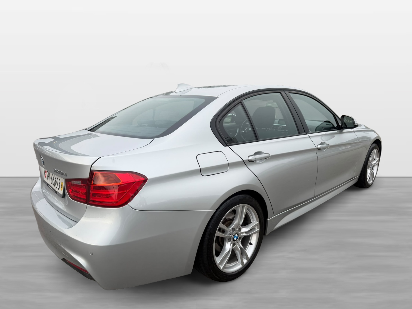 BMW 320d xDrive Steptronic M-Paket-image-3