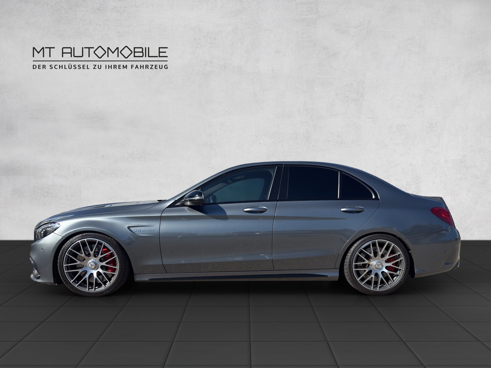 MERCEDES-BENZ C 63 S AMG Speedshift-showroom-element-3