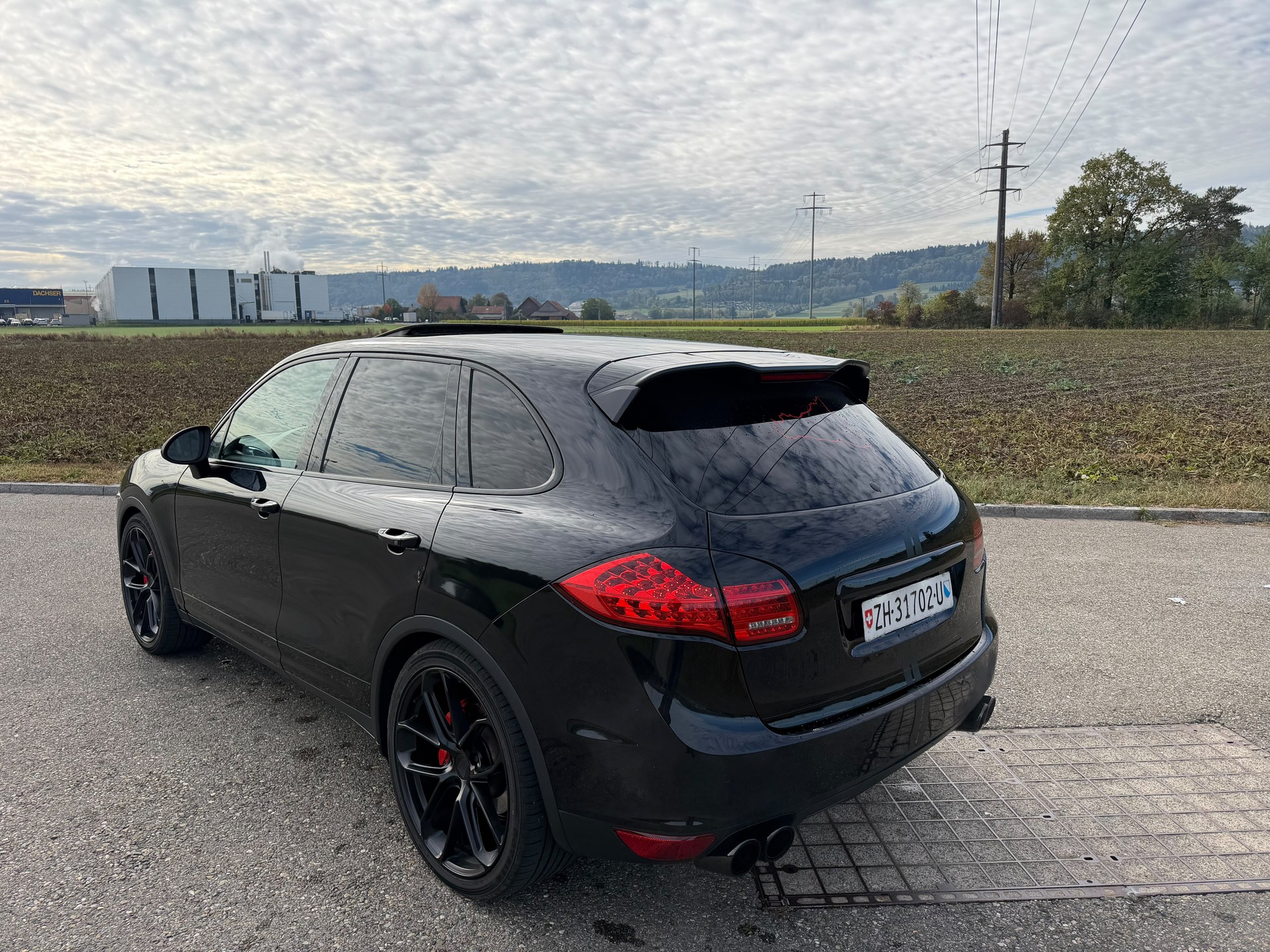 PORSCHE Cayenne S-image-7