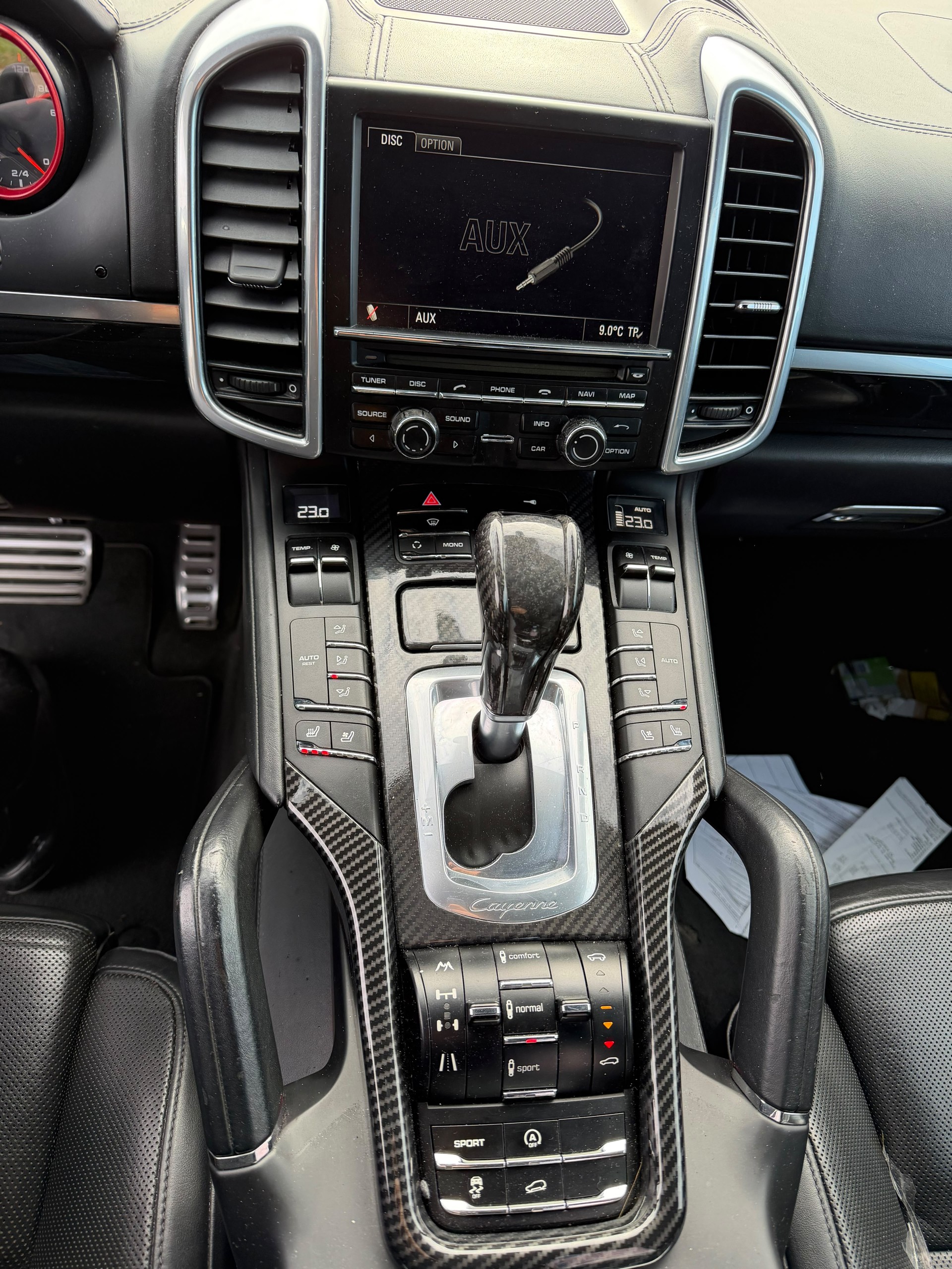 PORSCHE Cayenne S-image-13