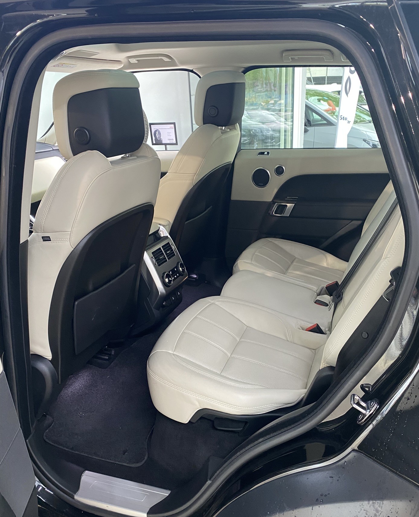 LAND ROVER Range Rover Sport P400e 2.0 I4 PHEV HSE Automatic-image-29