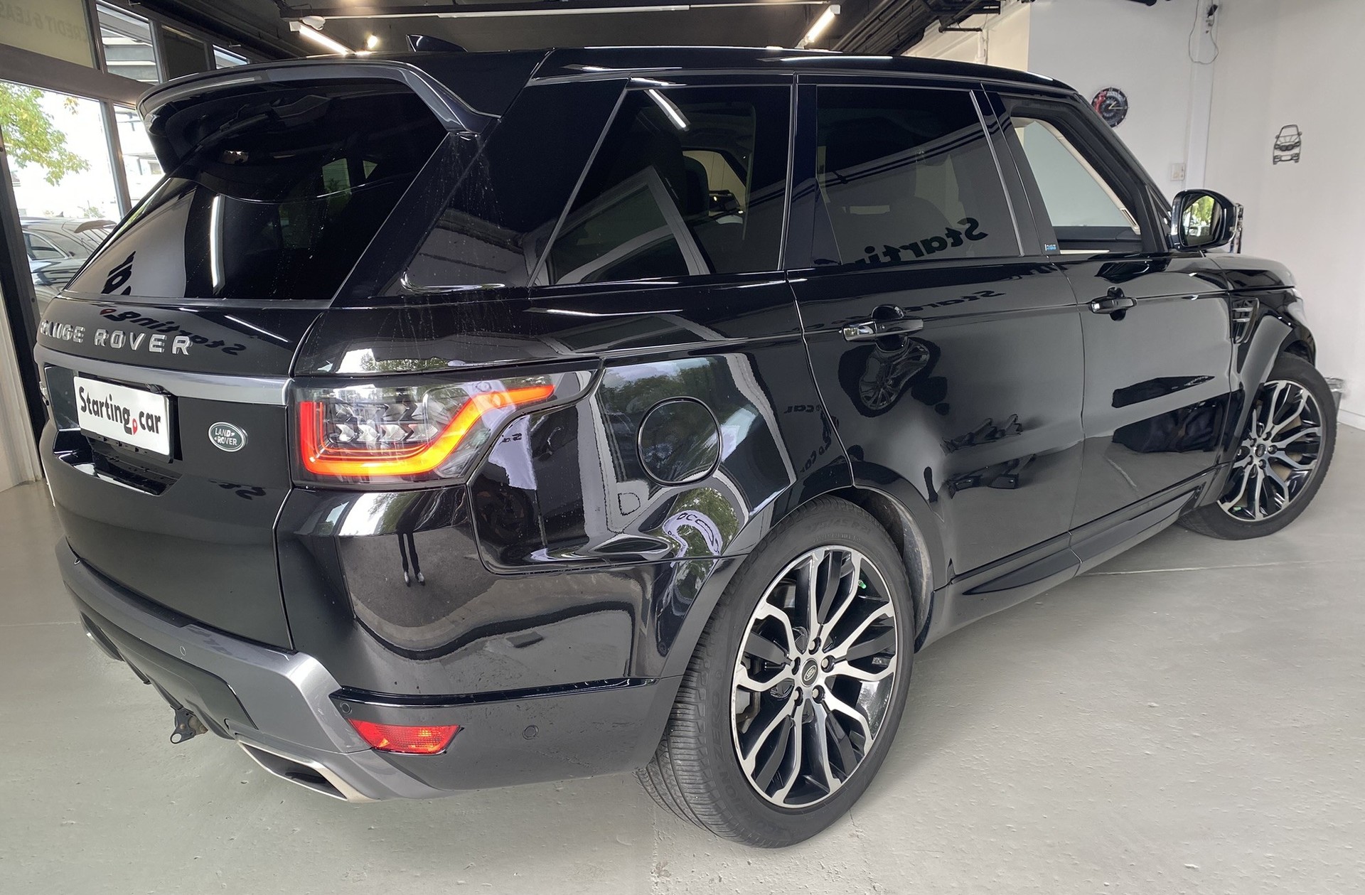 LAND ROVER Range Rover Sport P400e 2.0 I4 PHEV HSE Automatic-image-10