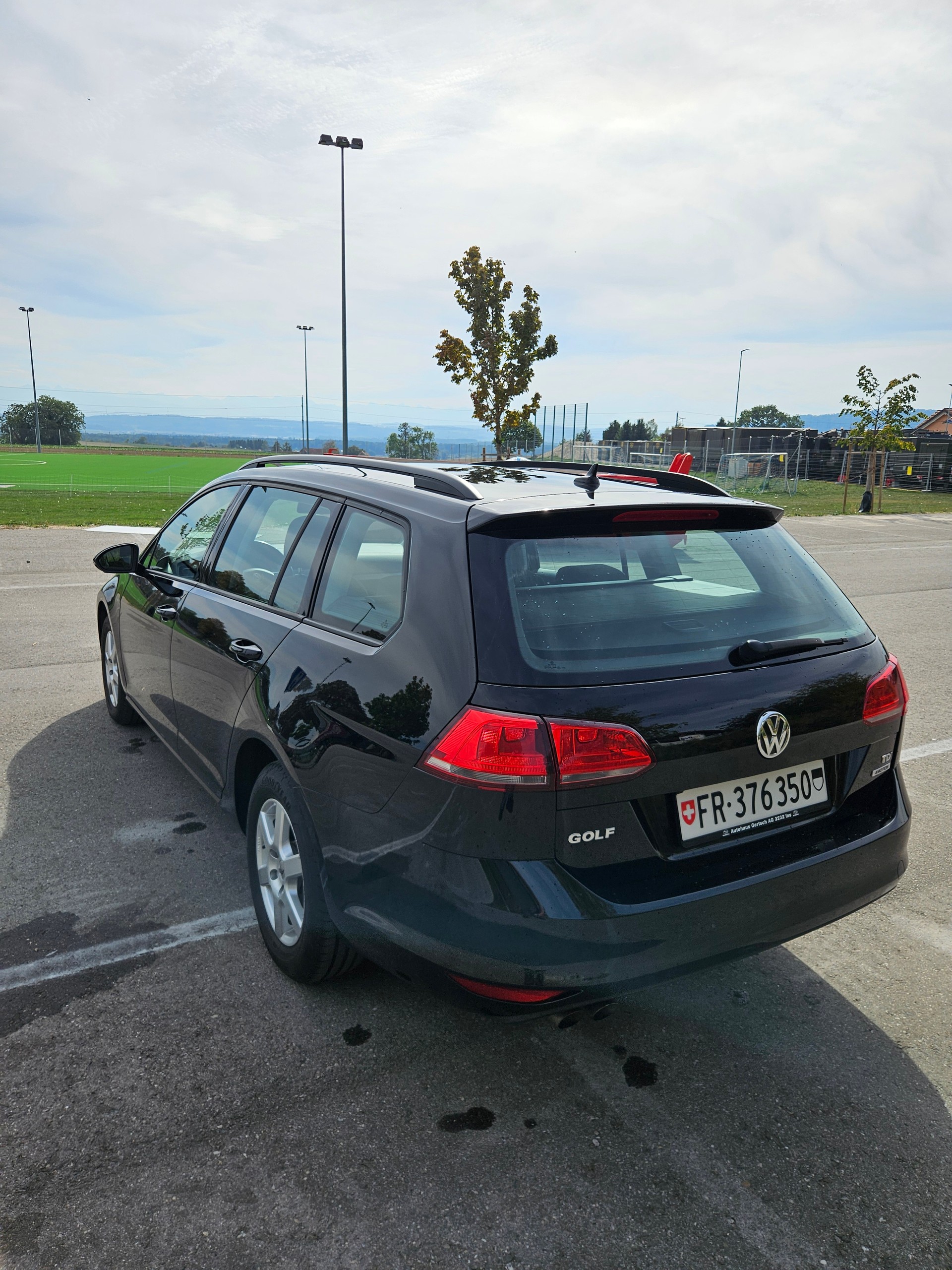 VW 1.6 TDI Trendline 4m-image-2