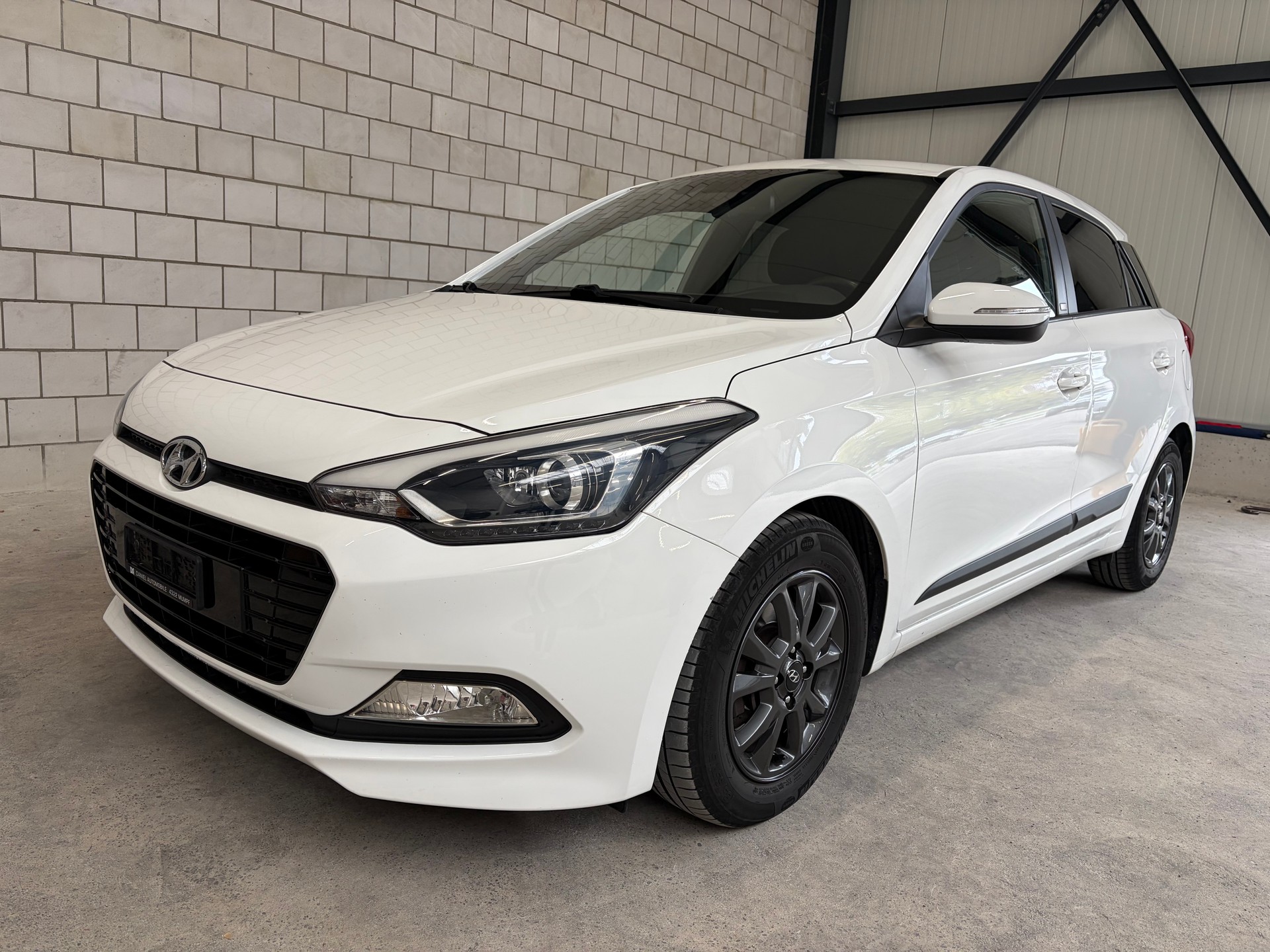 HYUNDAI i20 1.0 T-GDi exxtra Plus Swiss Hyundai Network-image-1