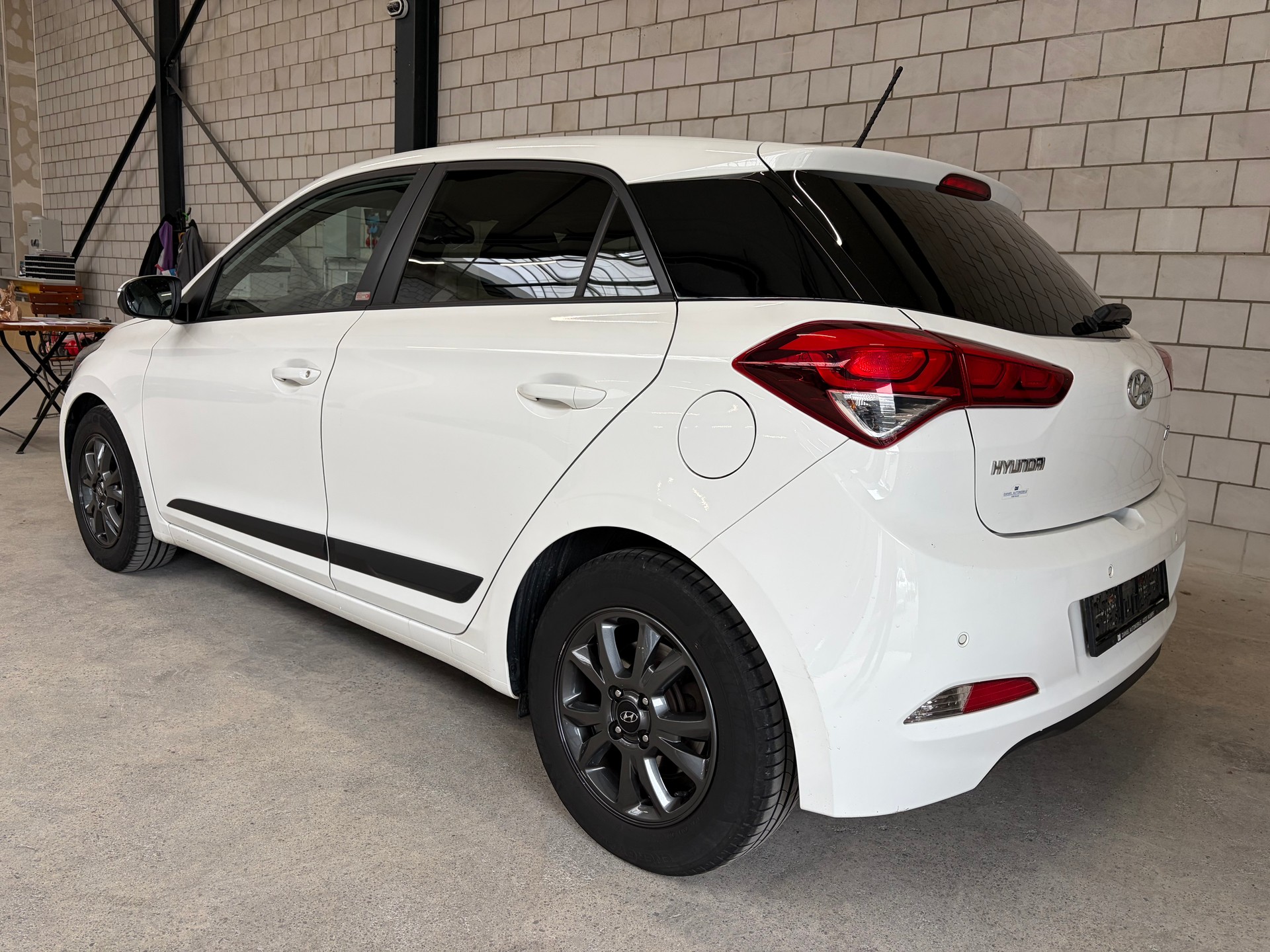 HYUNDAI i20 1.0 T-GDi exxtra Plus Swiss Hyundai Network-image-2