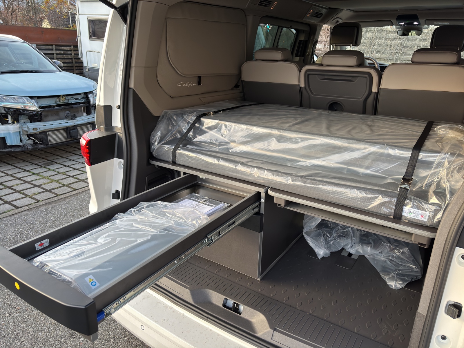 VW T7 California Beach Camper 2.0 TDI DSG-image-17